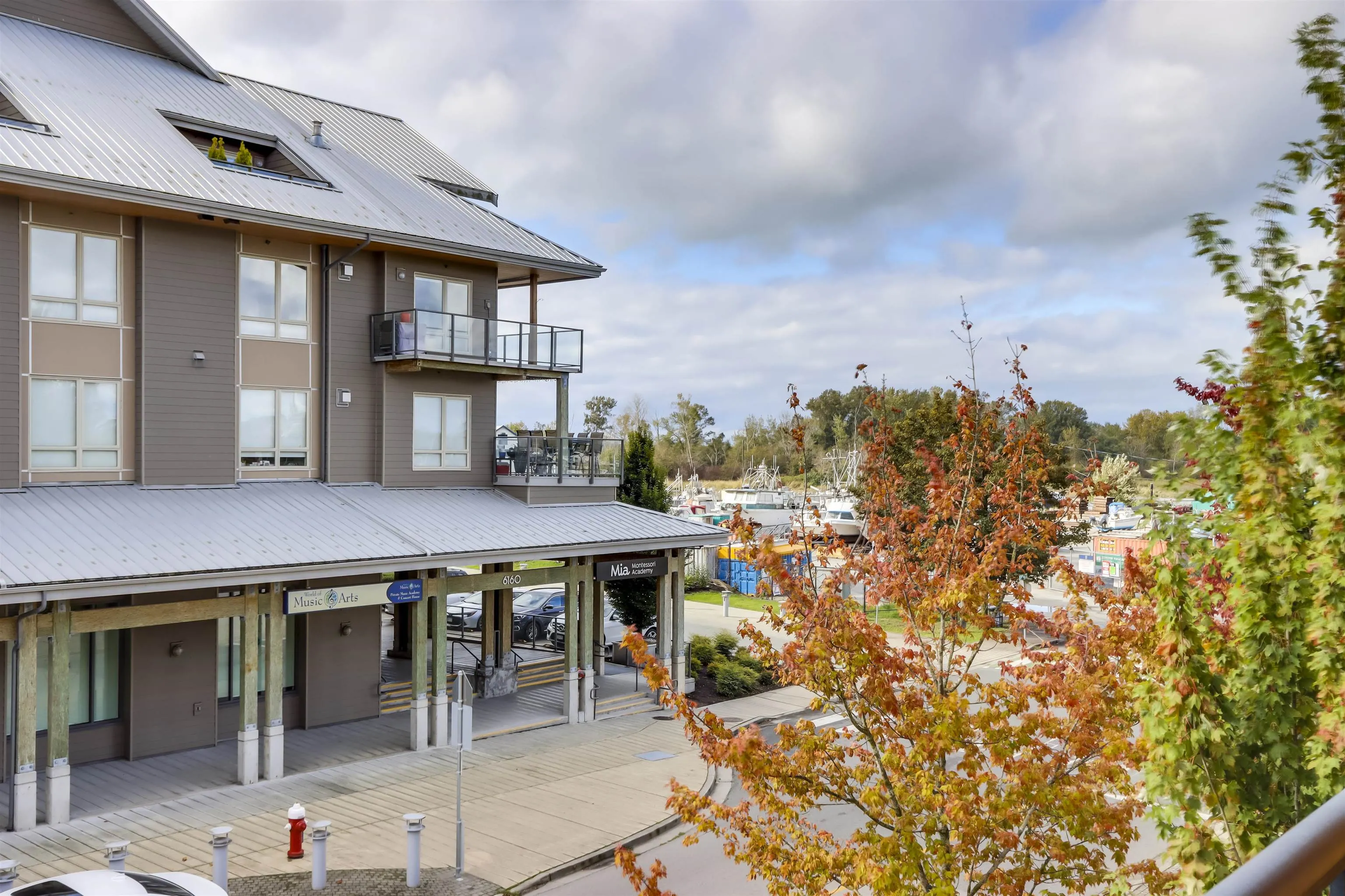 204 6077 London Road