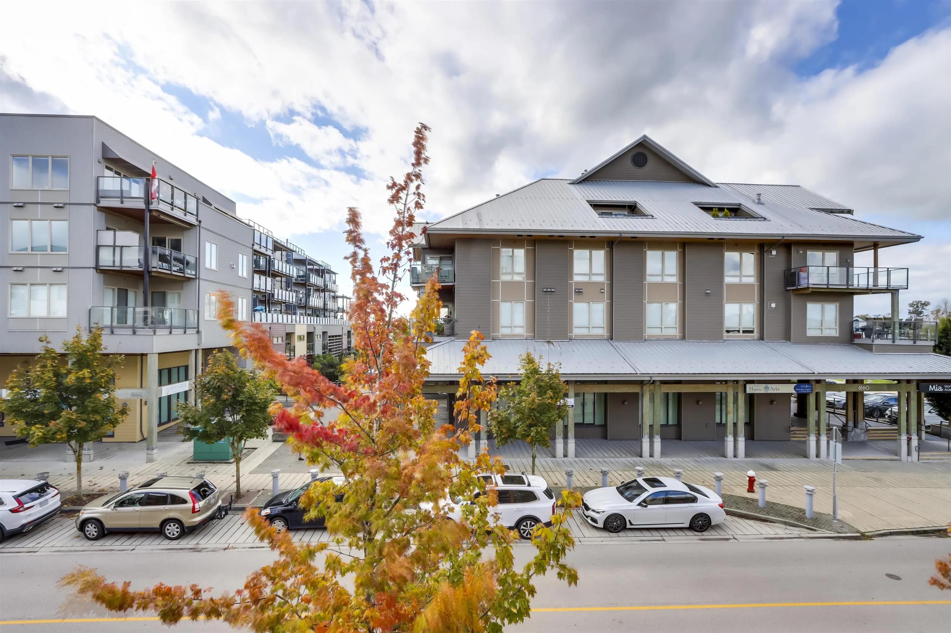 204 6077 London Road