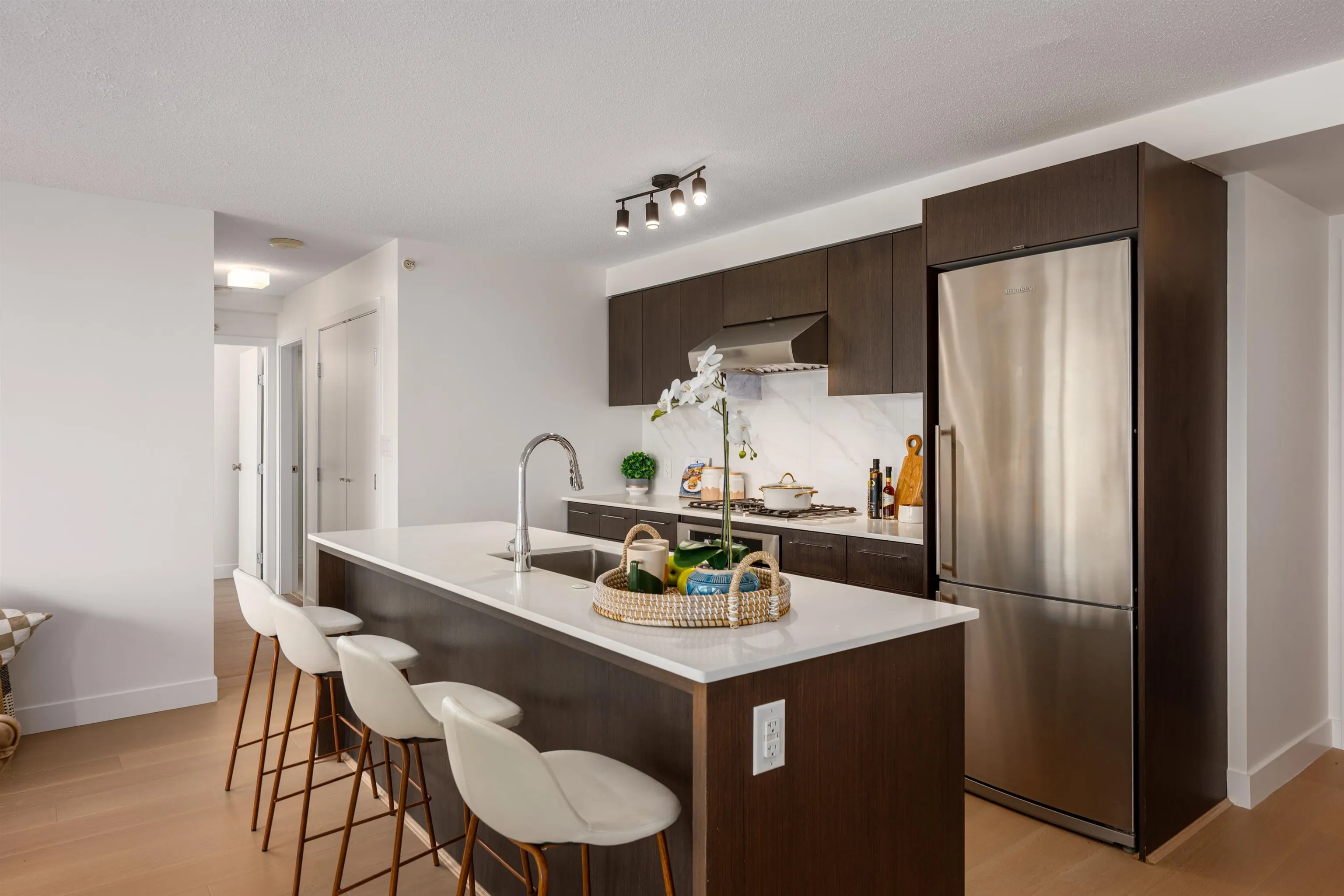 1803 7988 Ackroyd Road