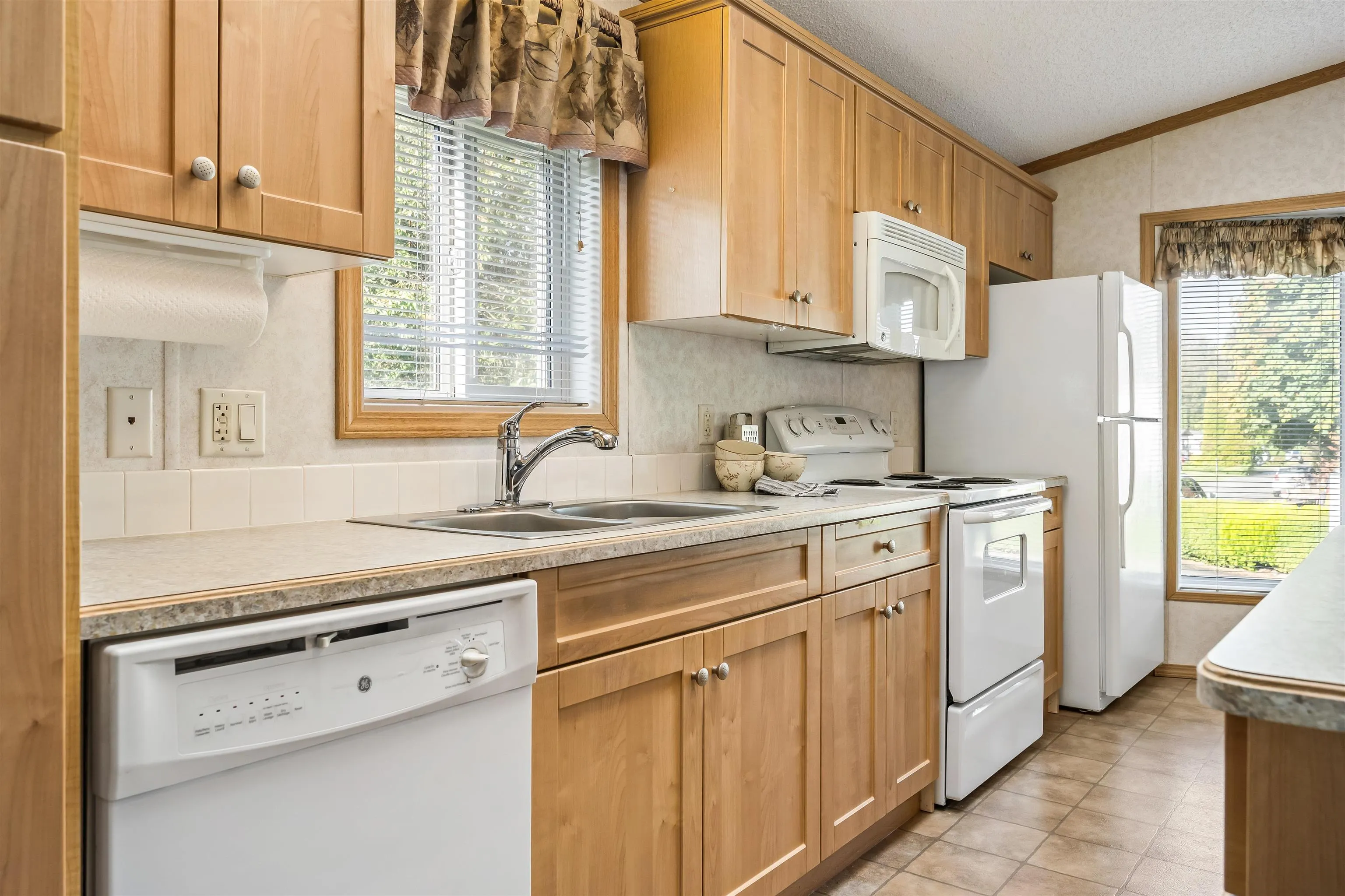 27 46484 Chilliwack Lake Road