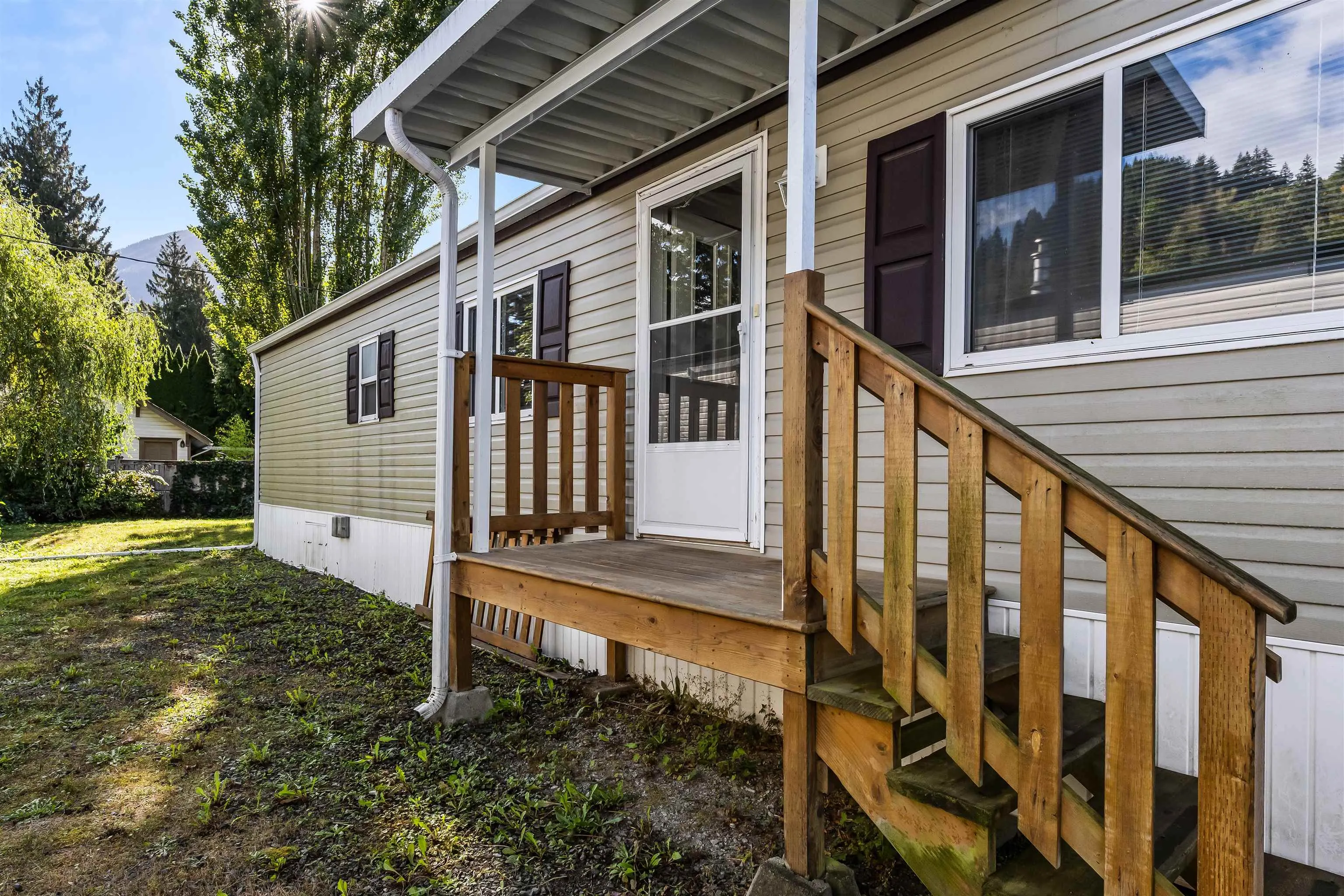 27 46484 Chilliwack Lake Road