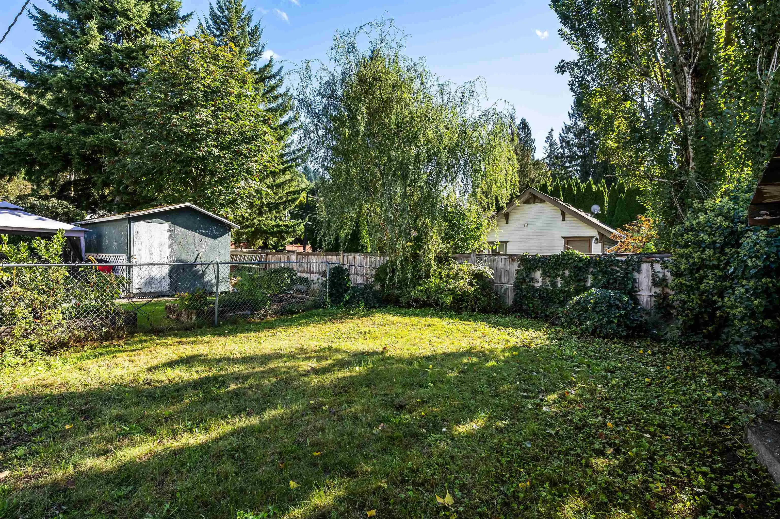 27 46484 Chilliwack Lake Road