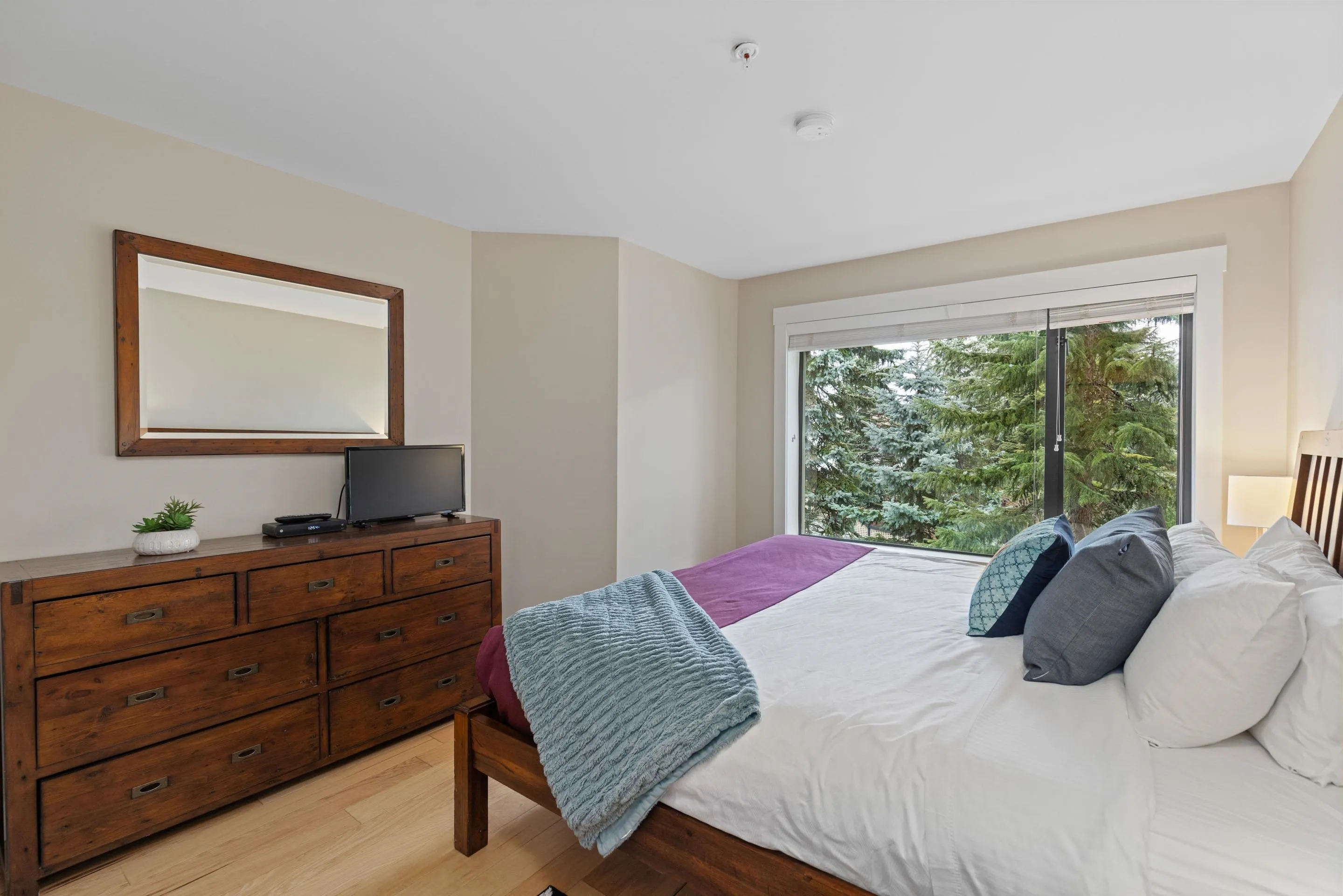 25 4637 Blackcomb Way