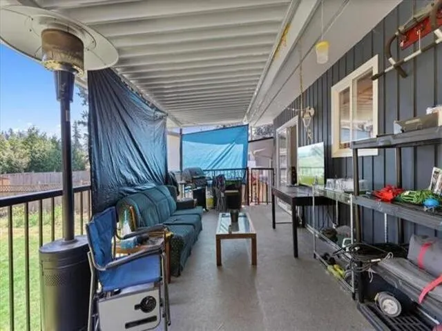 2086 Sherwood Crescent