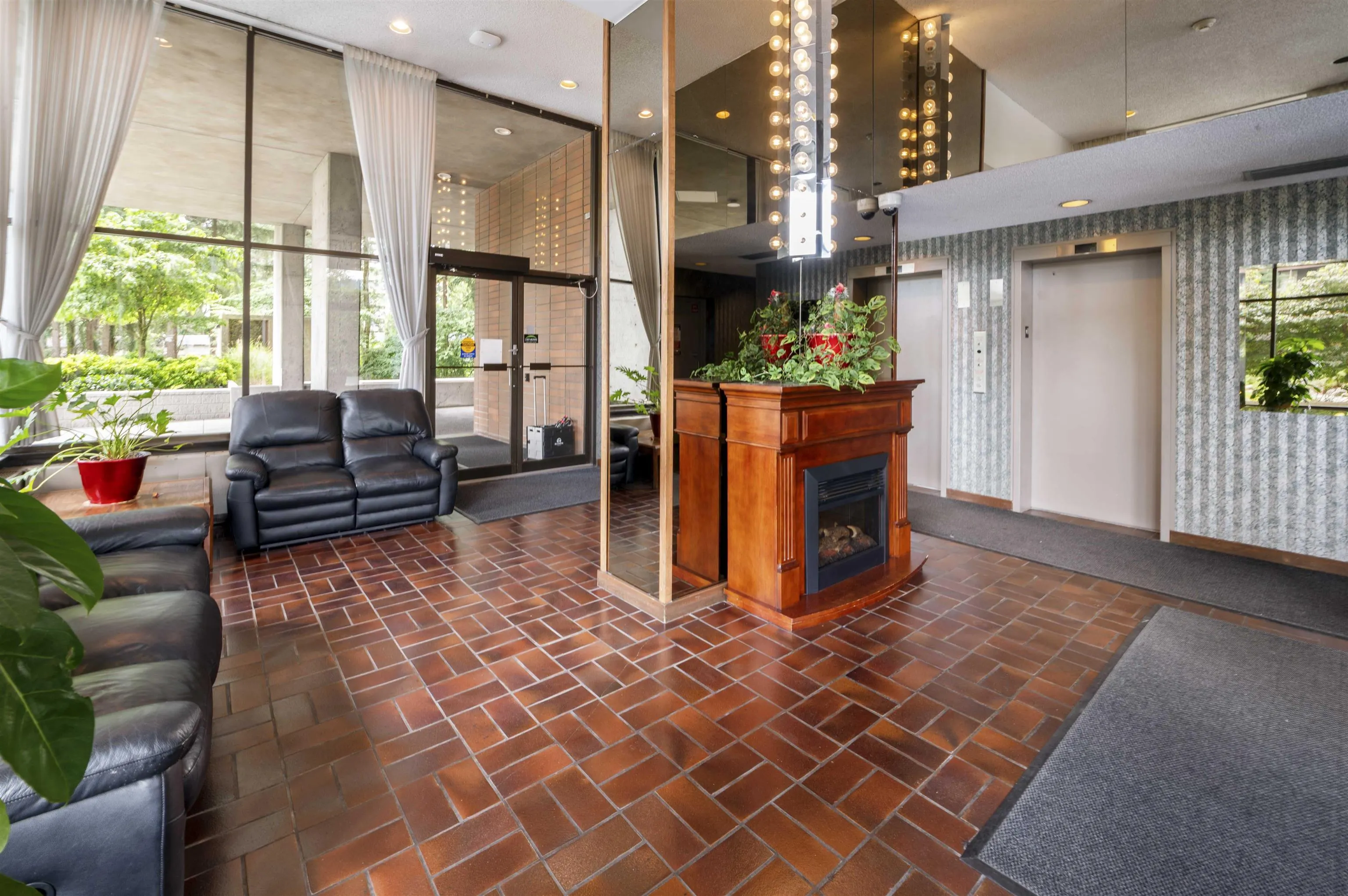 1105 3737 Bartlett Court