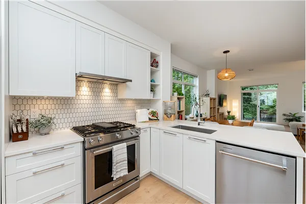 142 1220 Rocklin Street