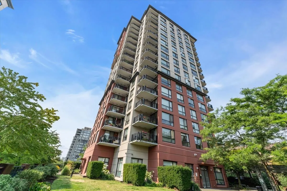 1308 814 Royal Avenue