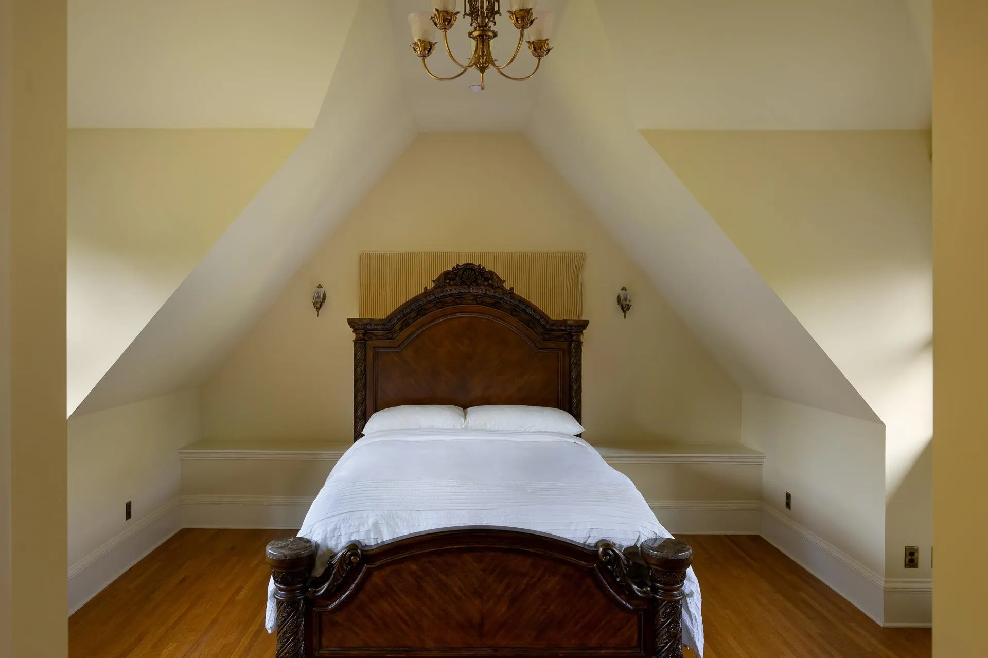 2 3838 Cypress Street