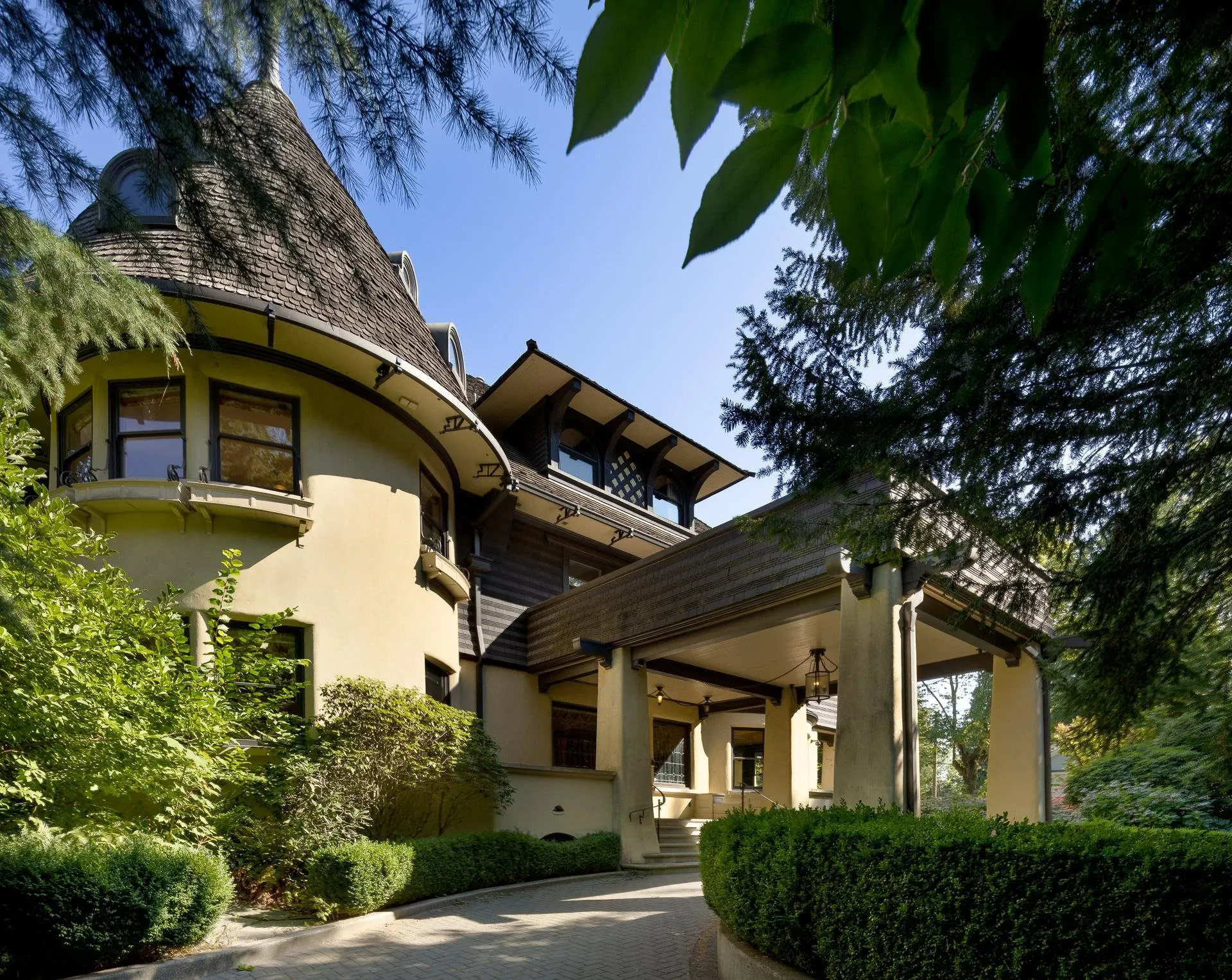 2 3838 Cypress Street