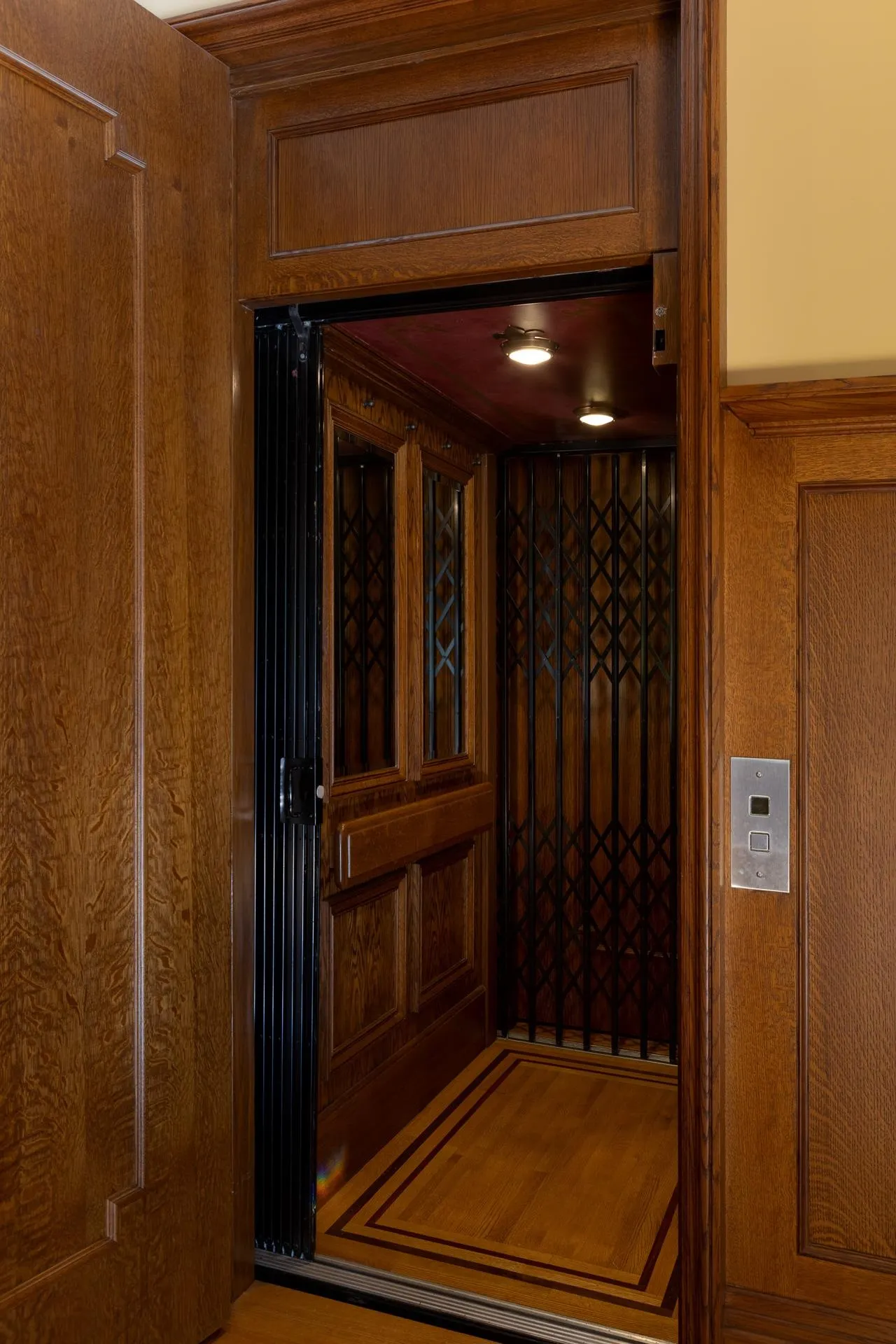 2 3838 Cypress Street