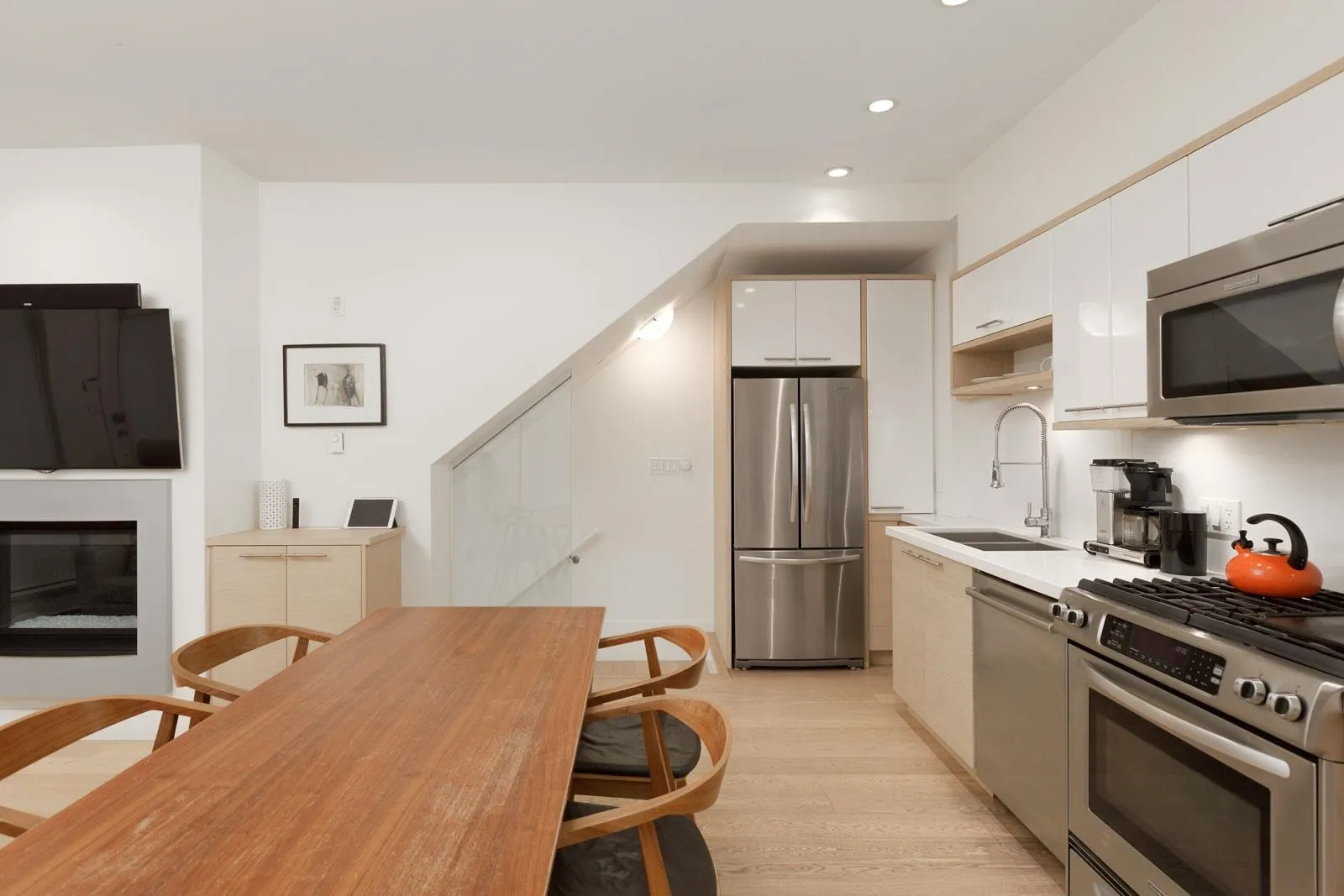 3195 St. George Street