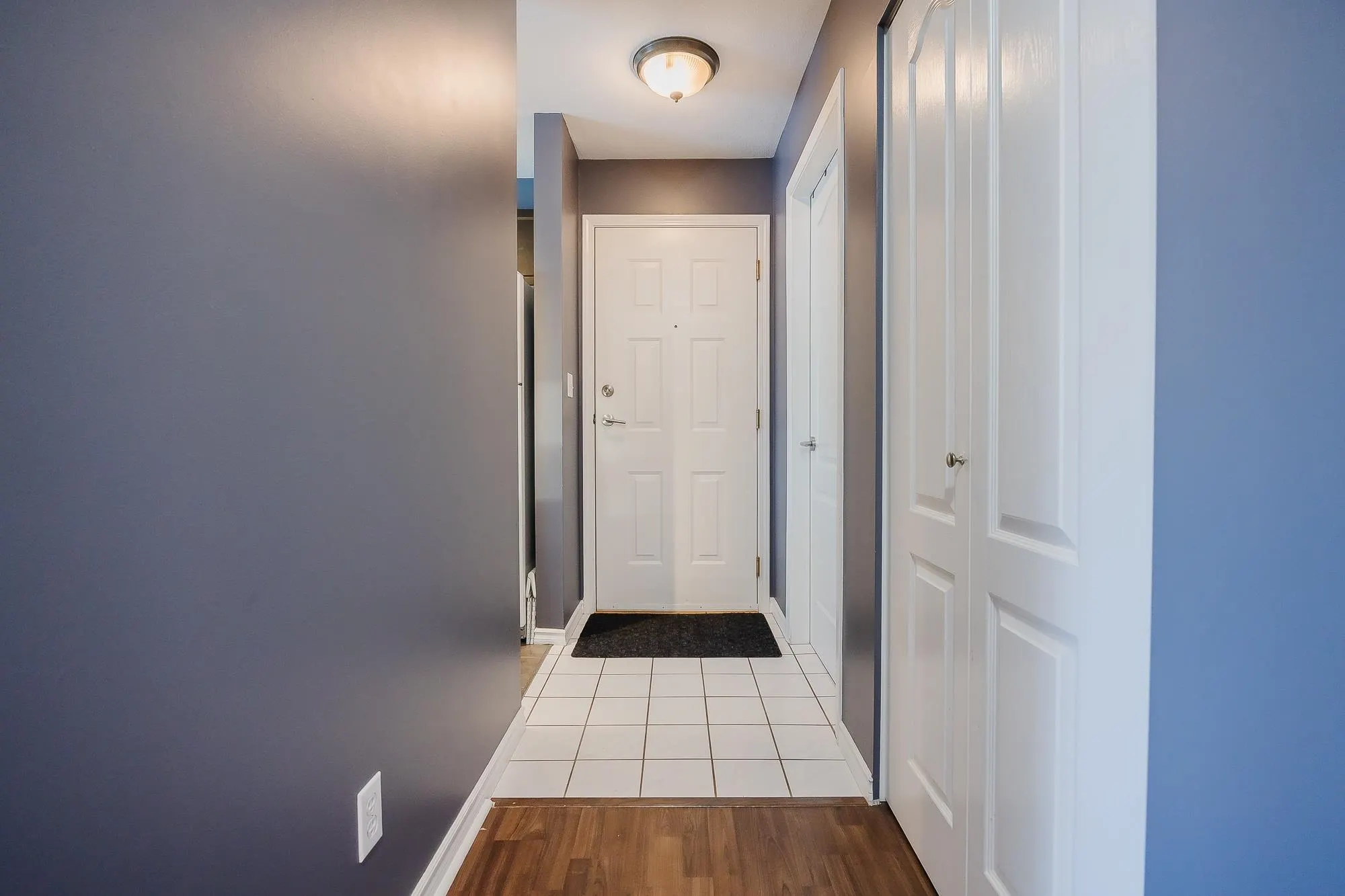 201 22722 Lougheed Highway