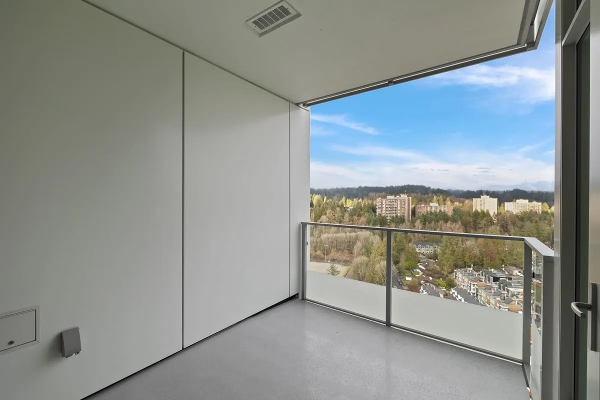 2201 200 Klahanie Court