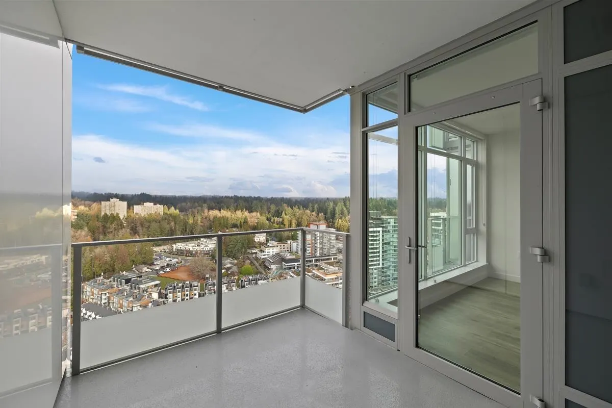 2201 200 Klahanie Court