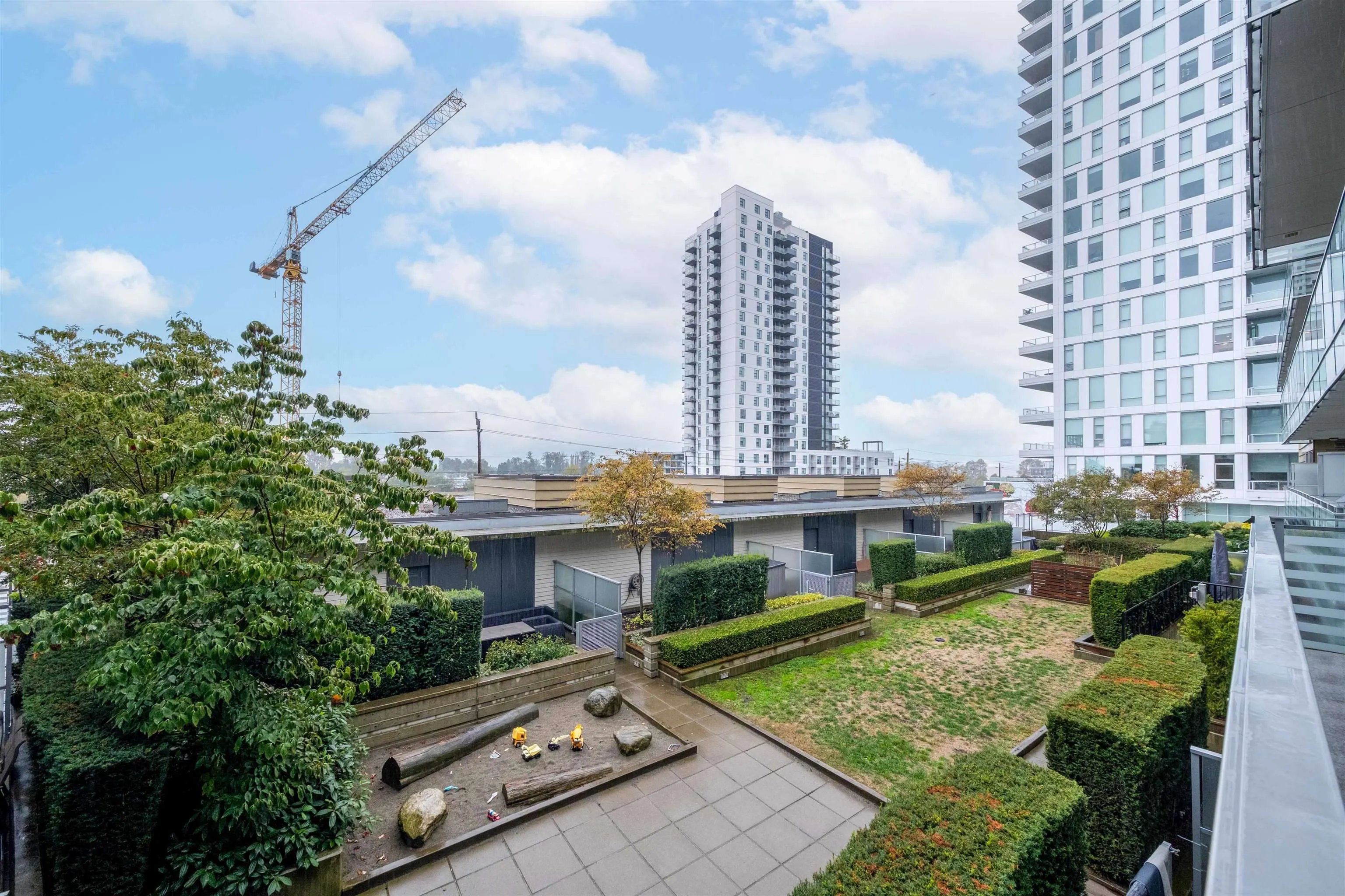 501 3488 Sawmill Crescent
