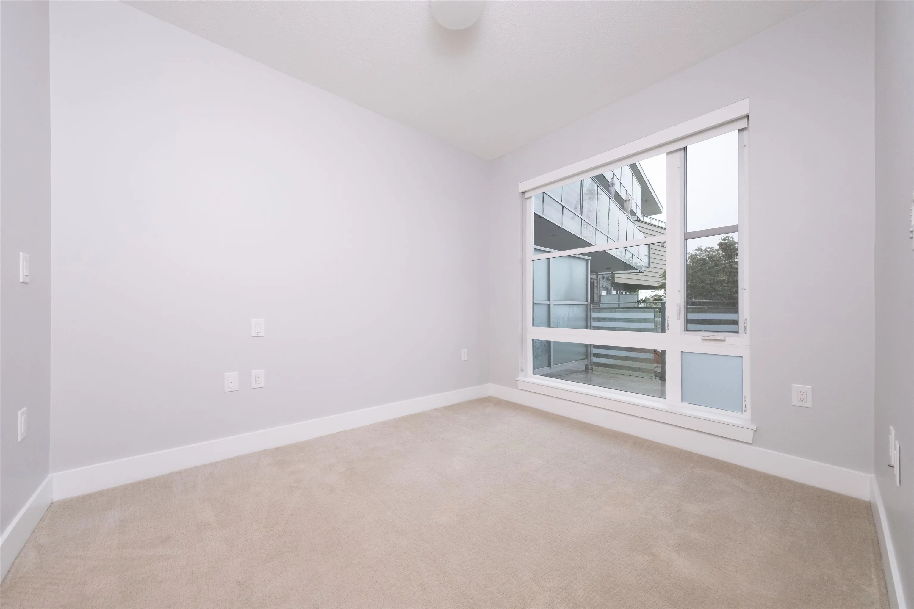 501 3488 Sawmill Crescent