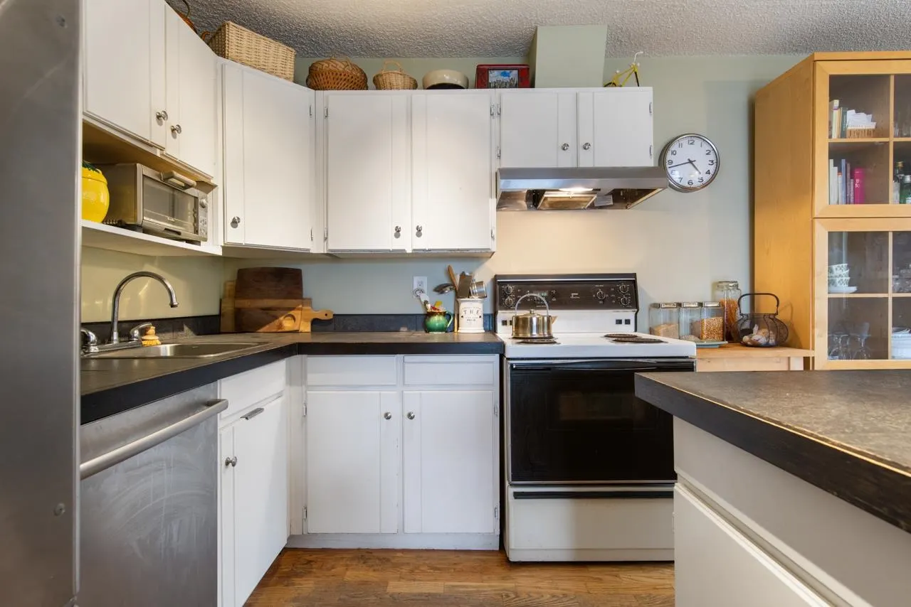 314 665 E 6th Avenue