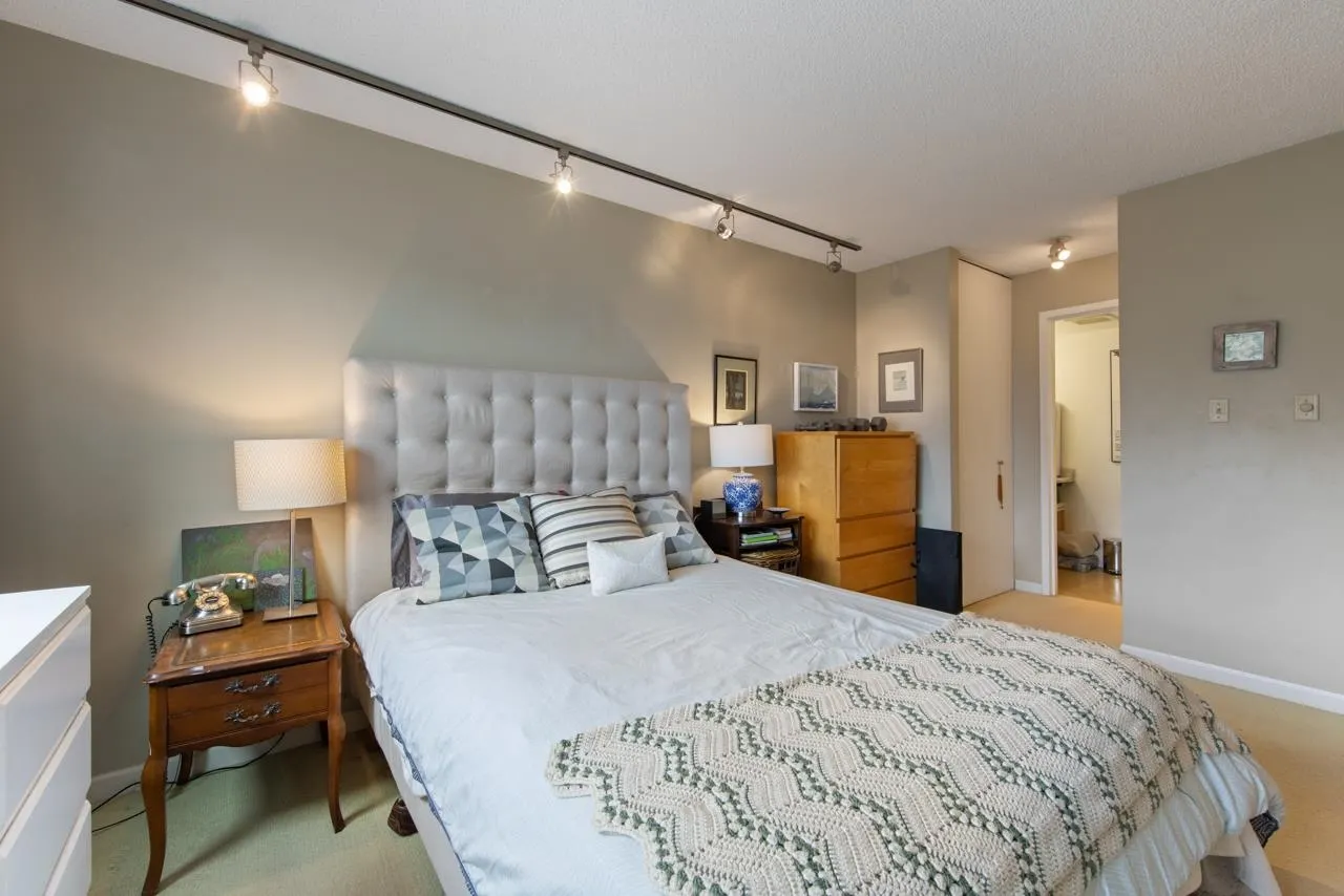 314 665 E 6th Avenue