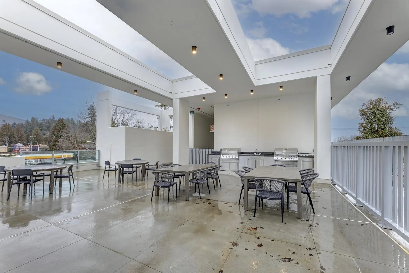 604 1675 Lions Gate Lane