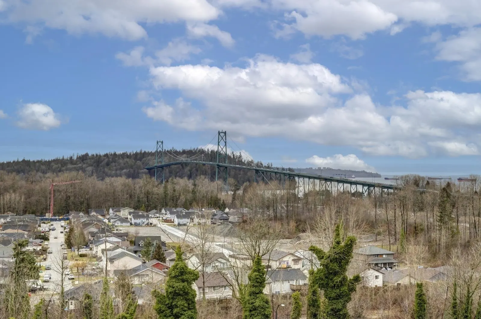 604 1675 Lions Gate Lane