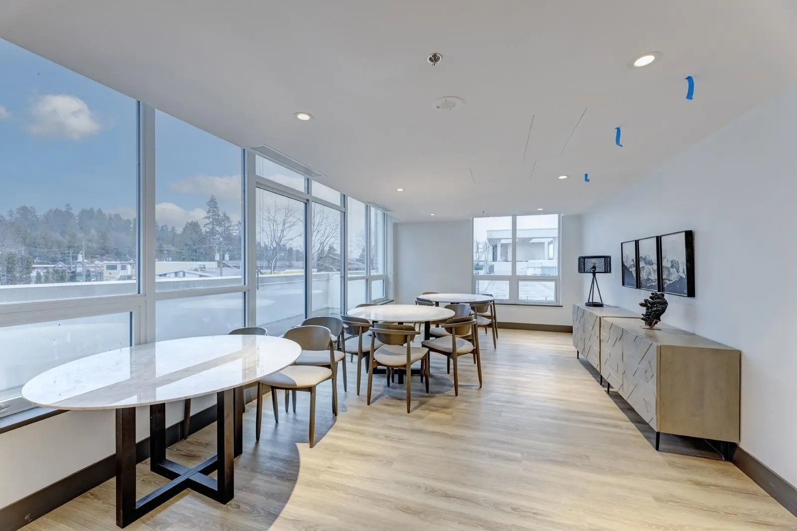 604 1675 Lions Gate Lane