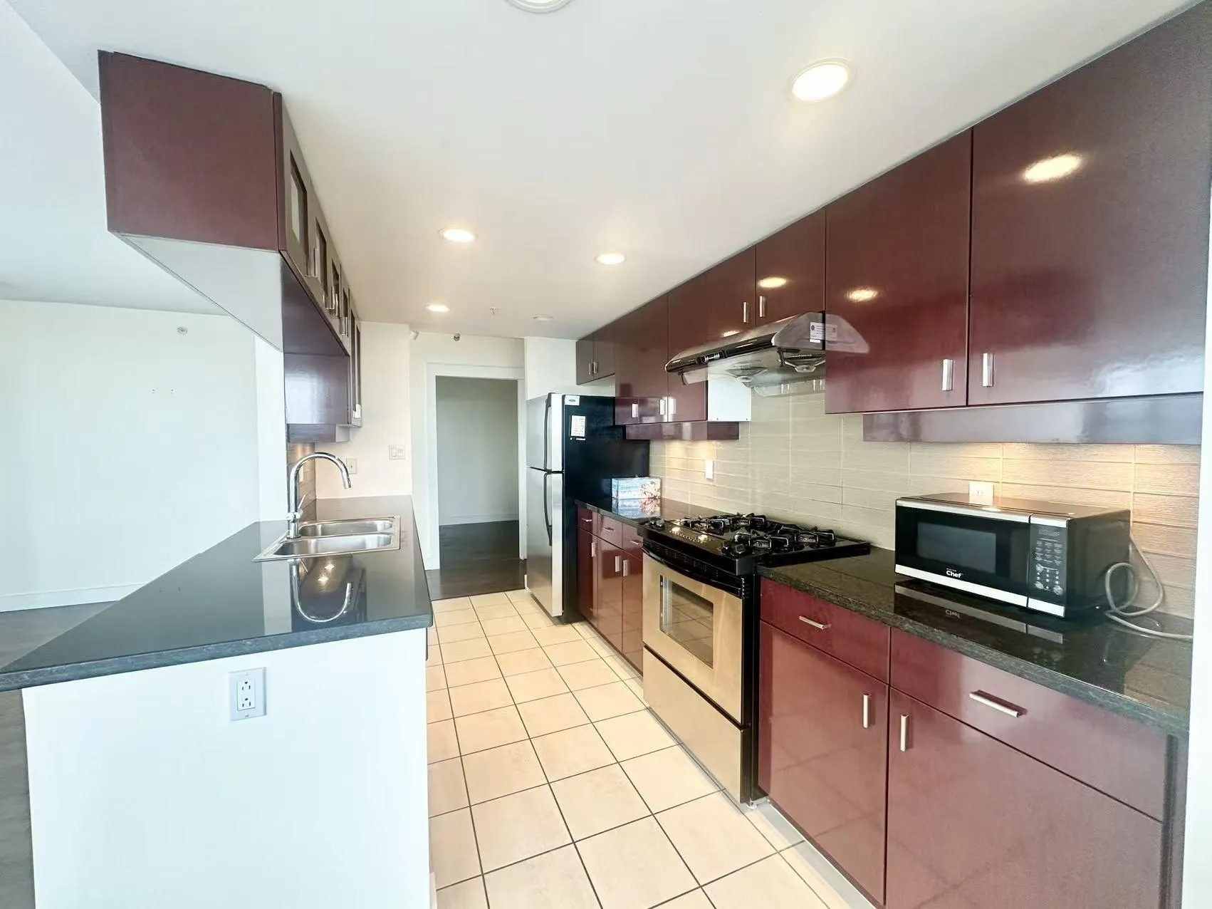 2806 1033 Marinaside Crescent