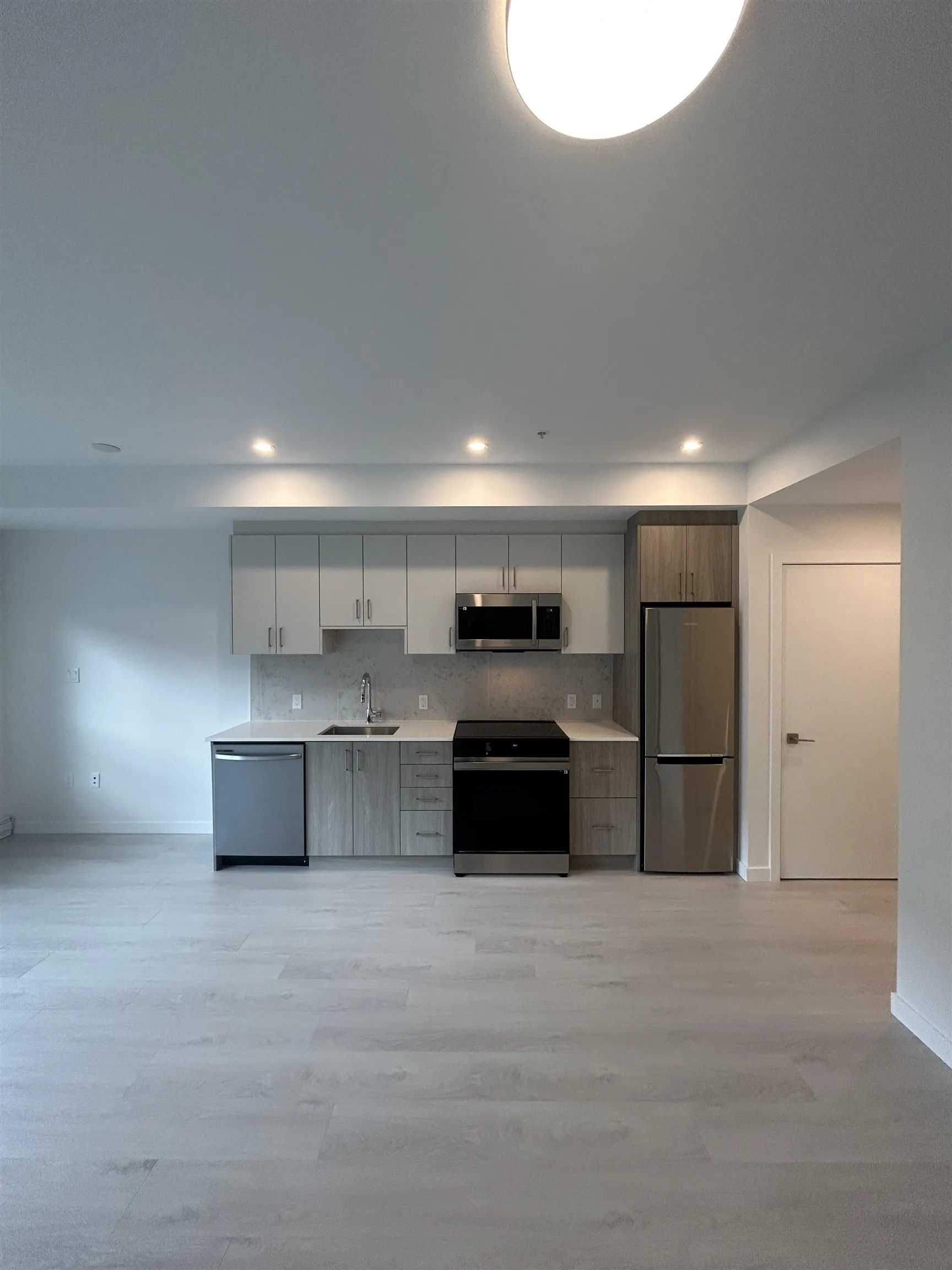 E20X 13858 108 Avenue