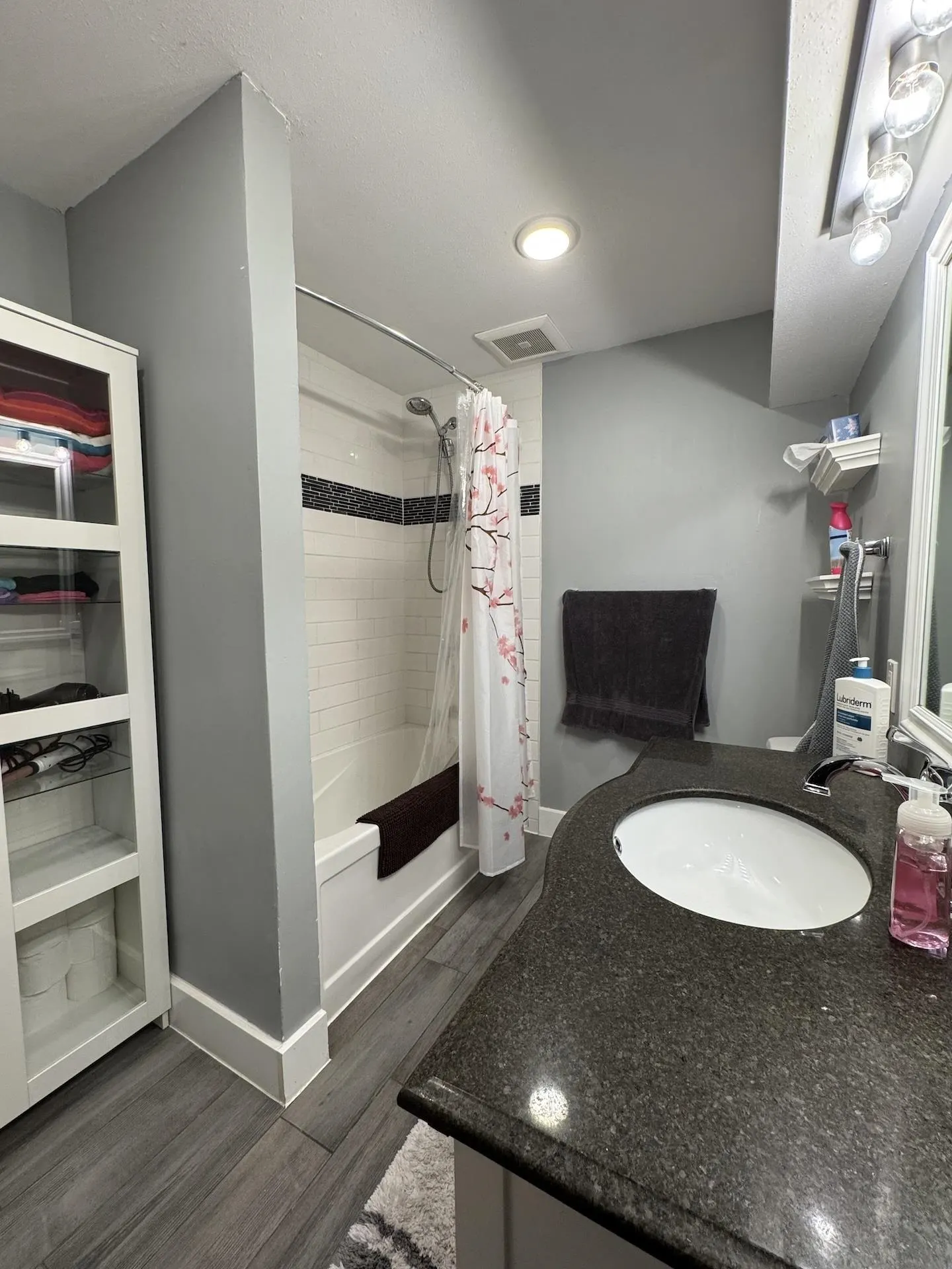 Basement 20454 91a Avenue
