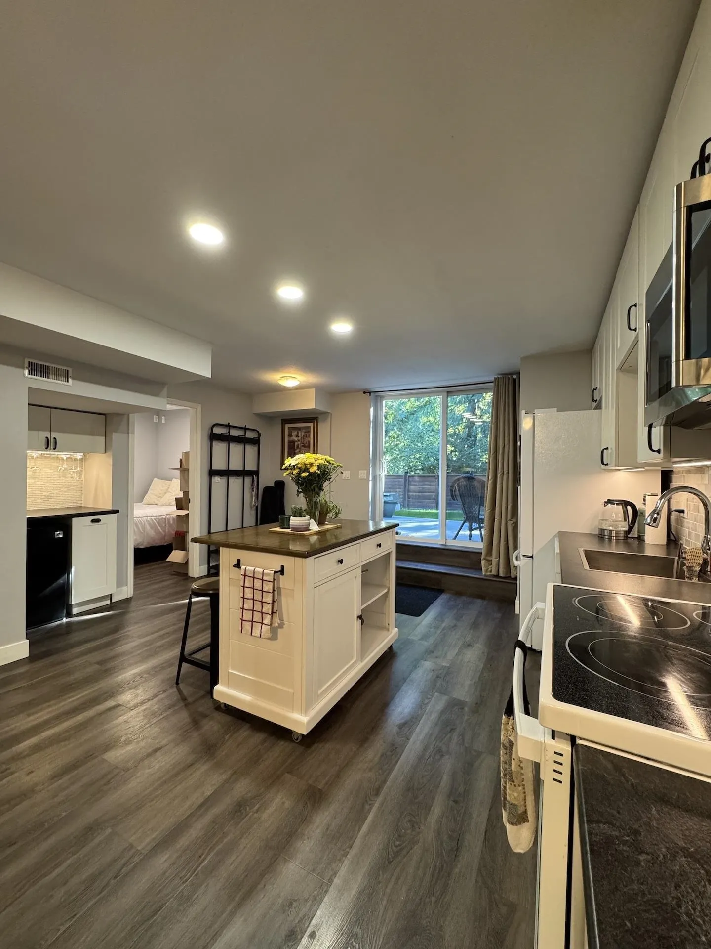 Basement 20454 91a Avenue