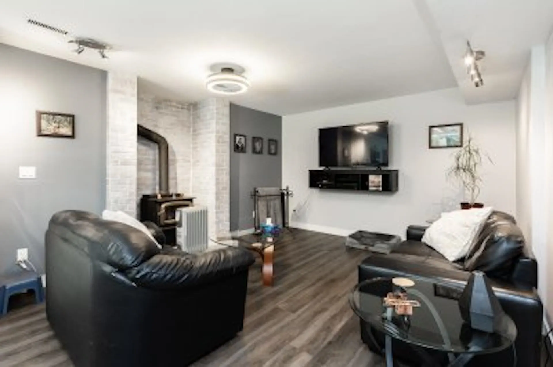Basement 20454 91a Avenue