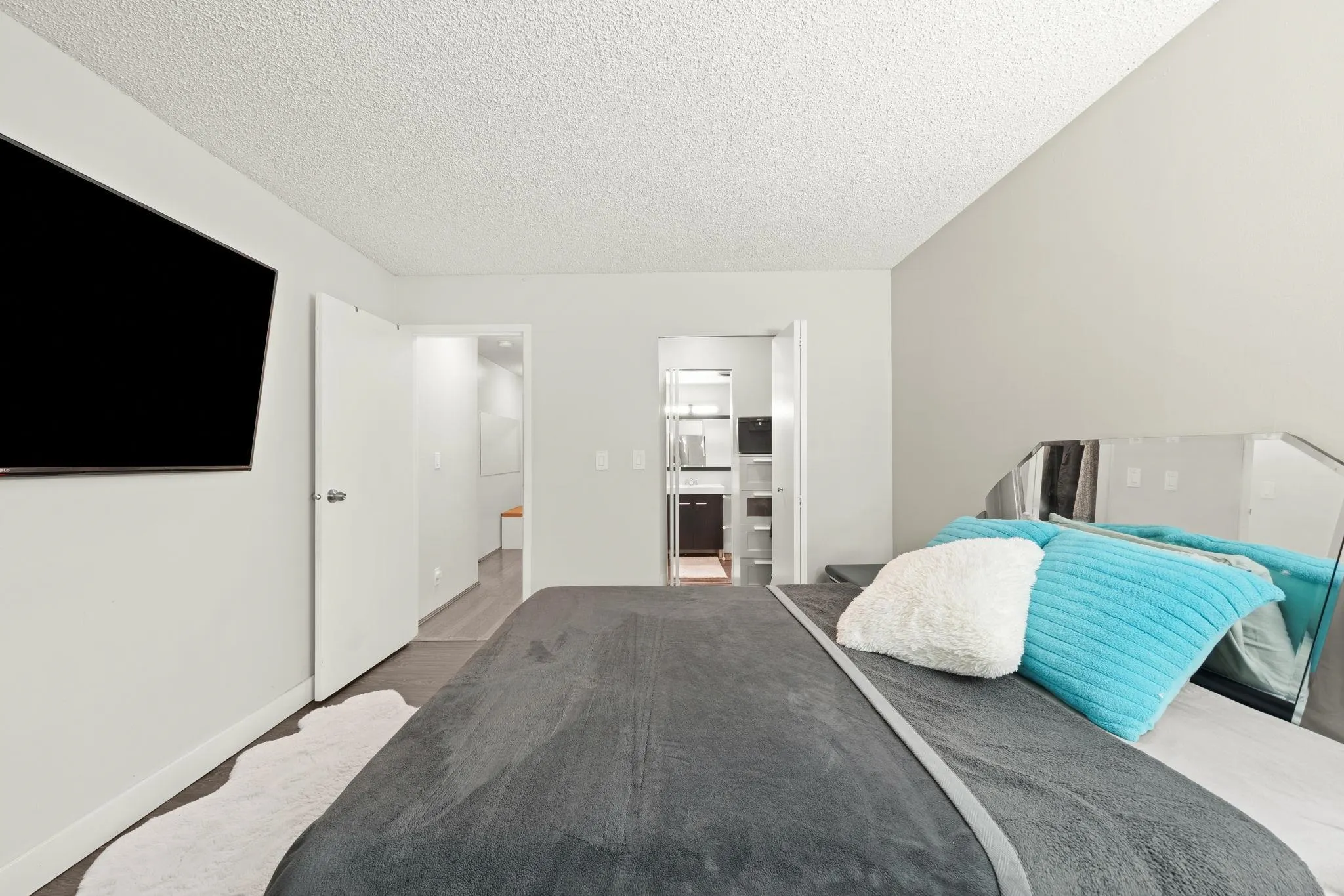 219 1760 Southmere Crescent