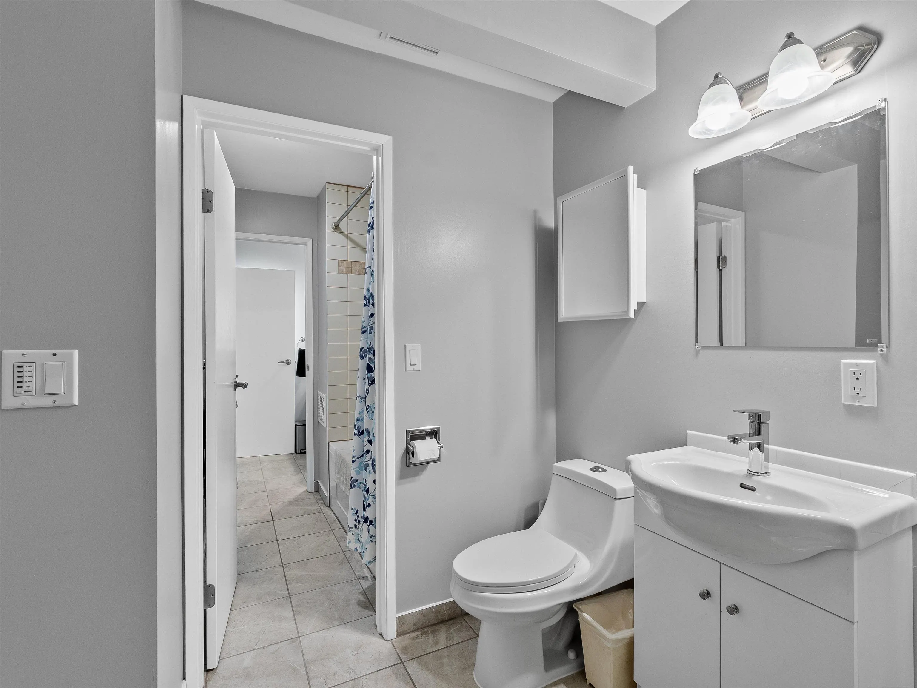 7 3440 Coast Meridian Road