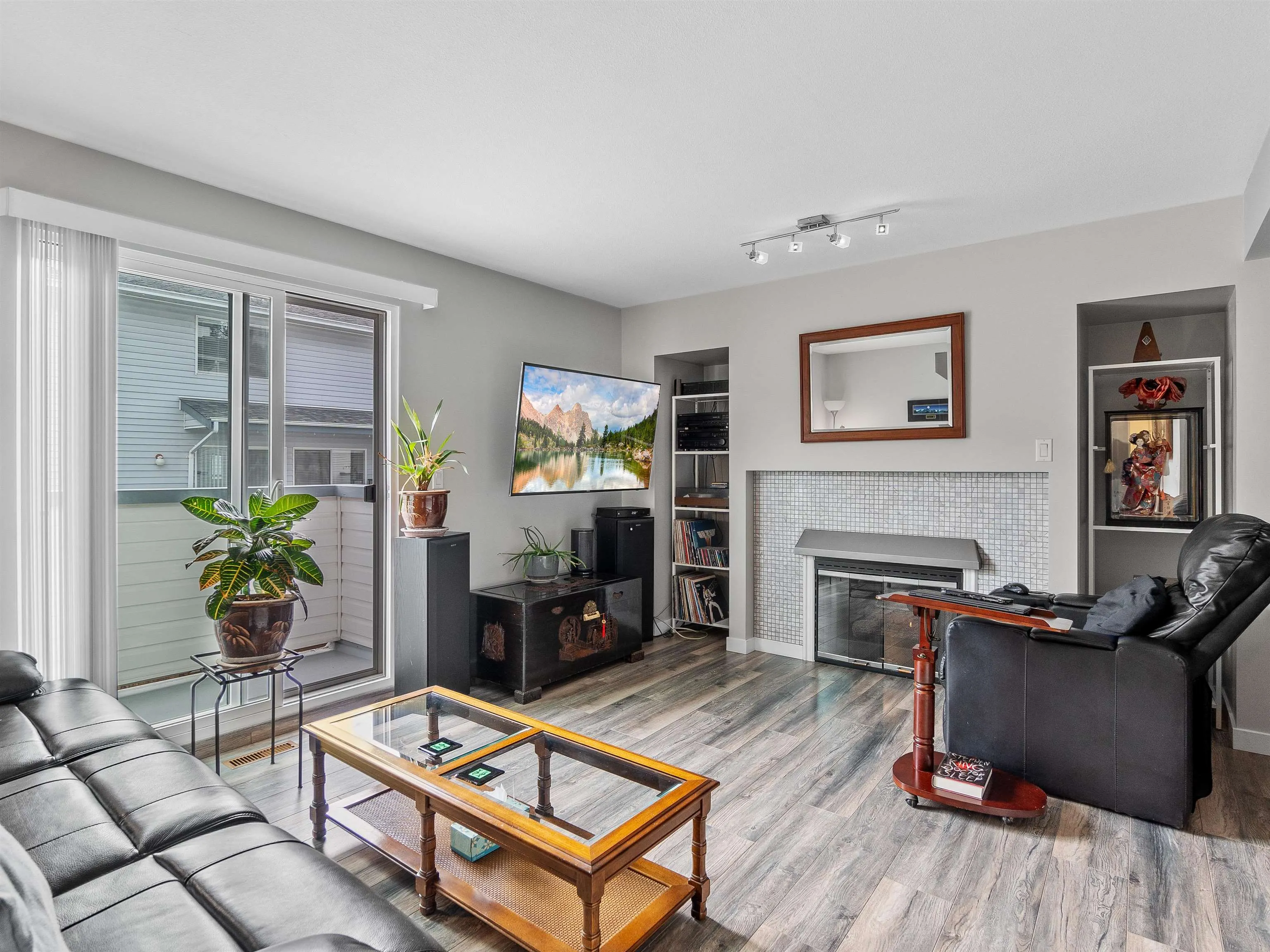 7 3440 Coast Meridian Road