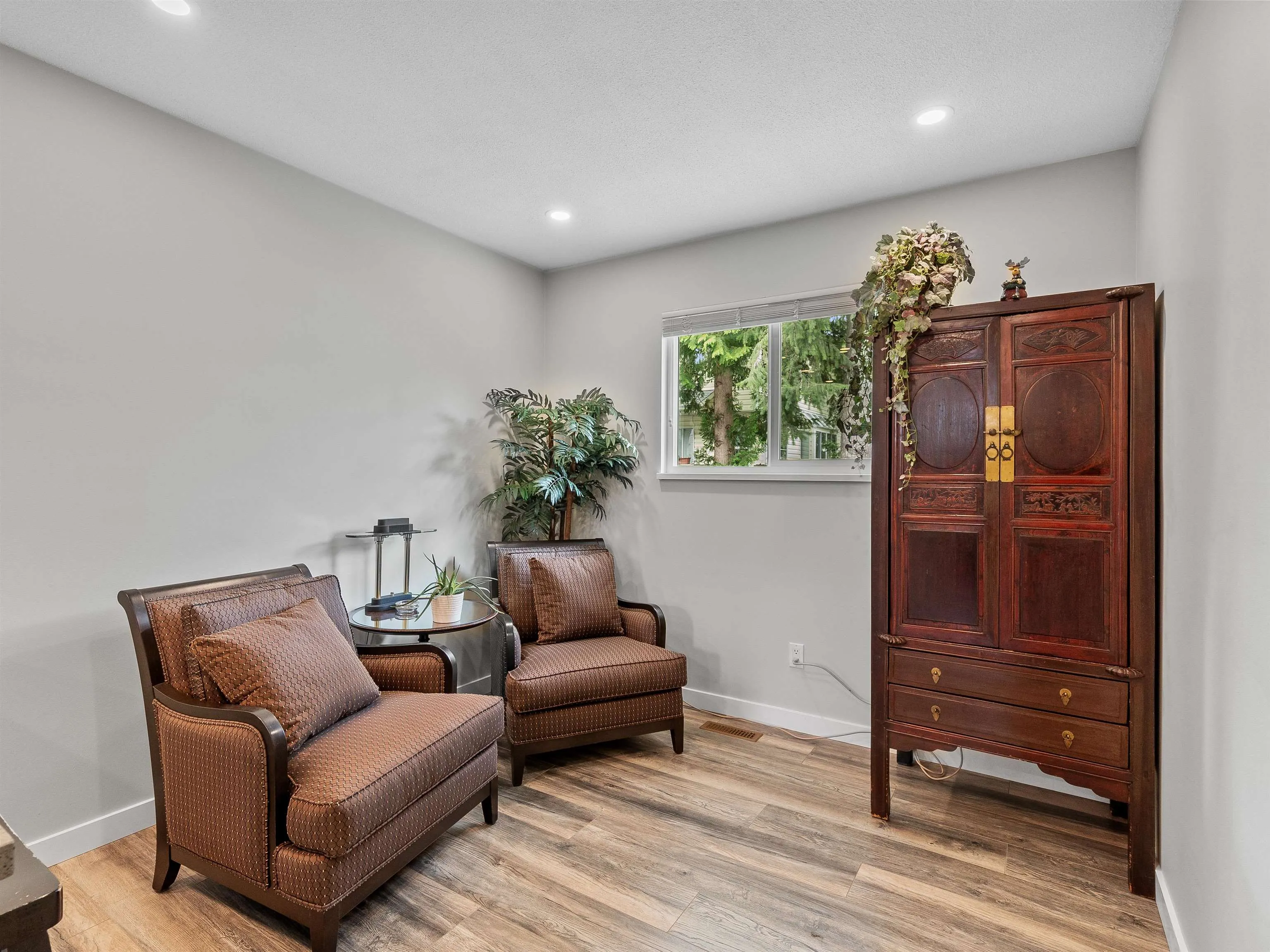 7 3440 Coast Meridian Road