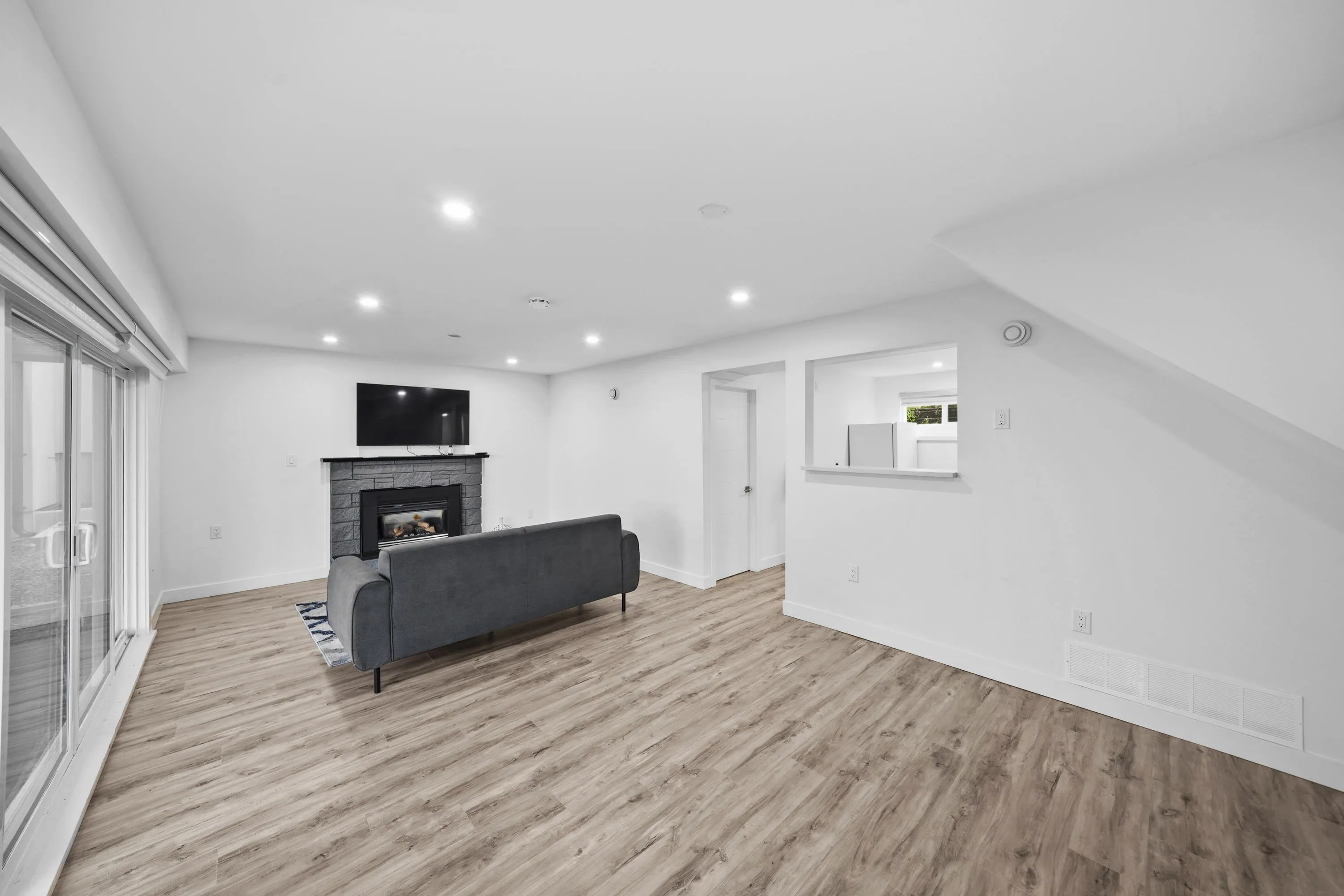 13179 Marine Drive