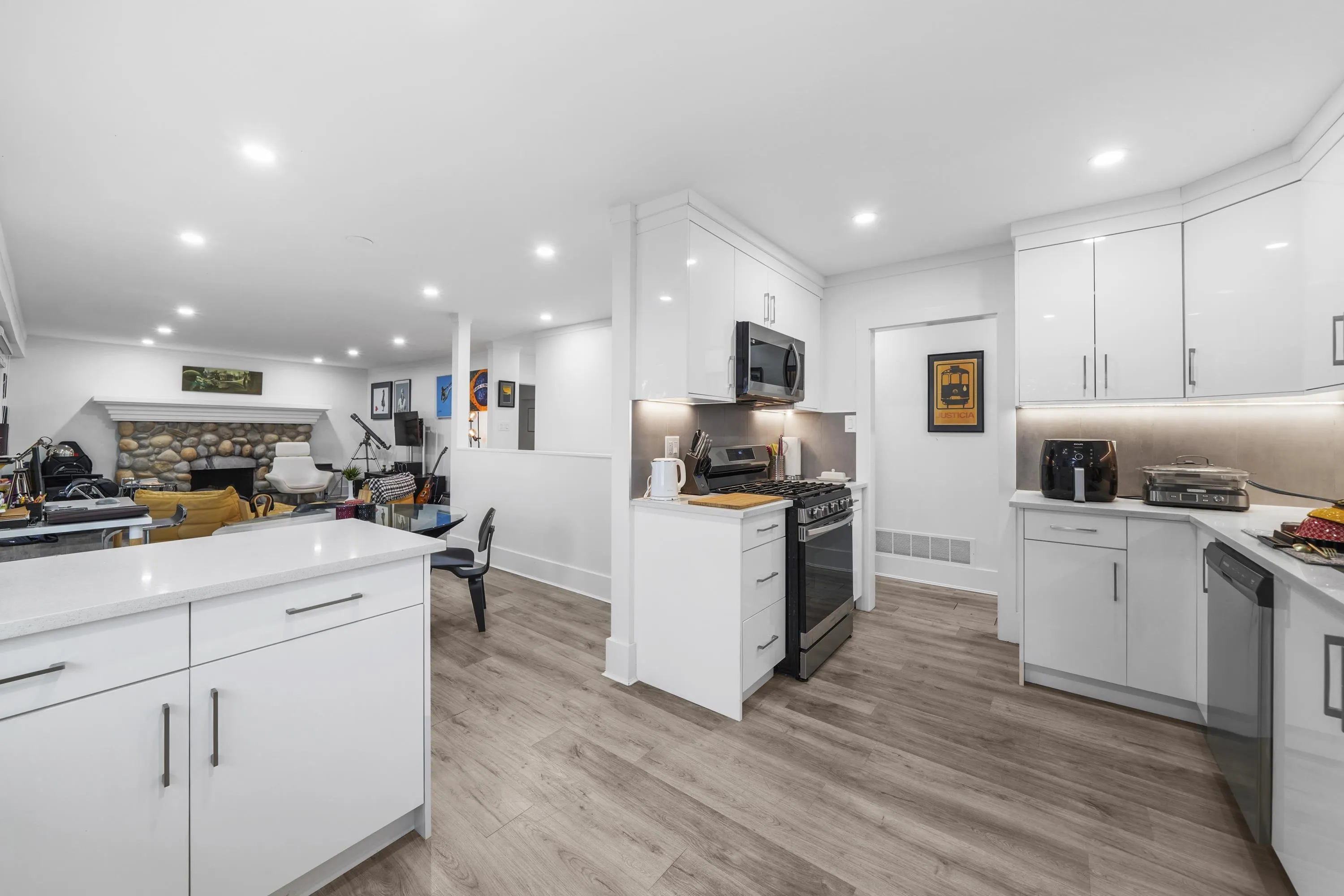 13179 Marine Drive