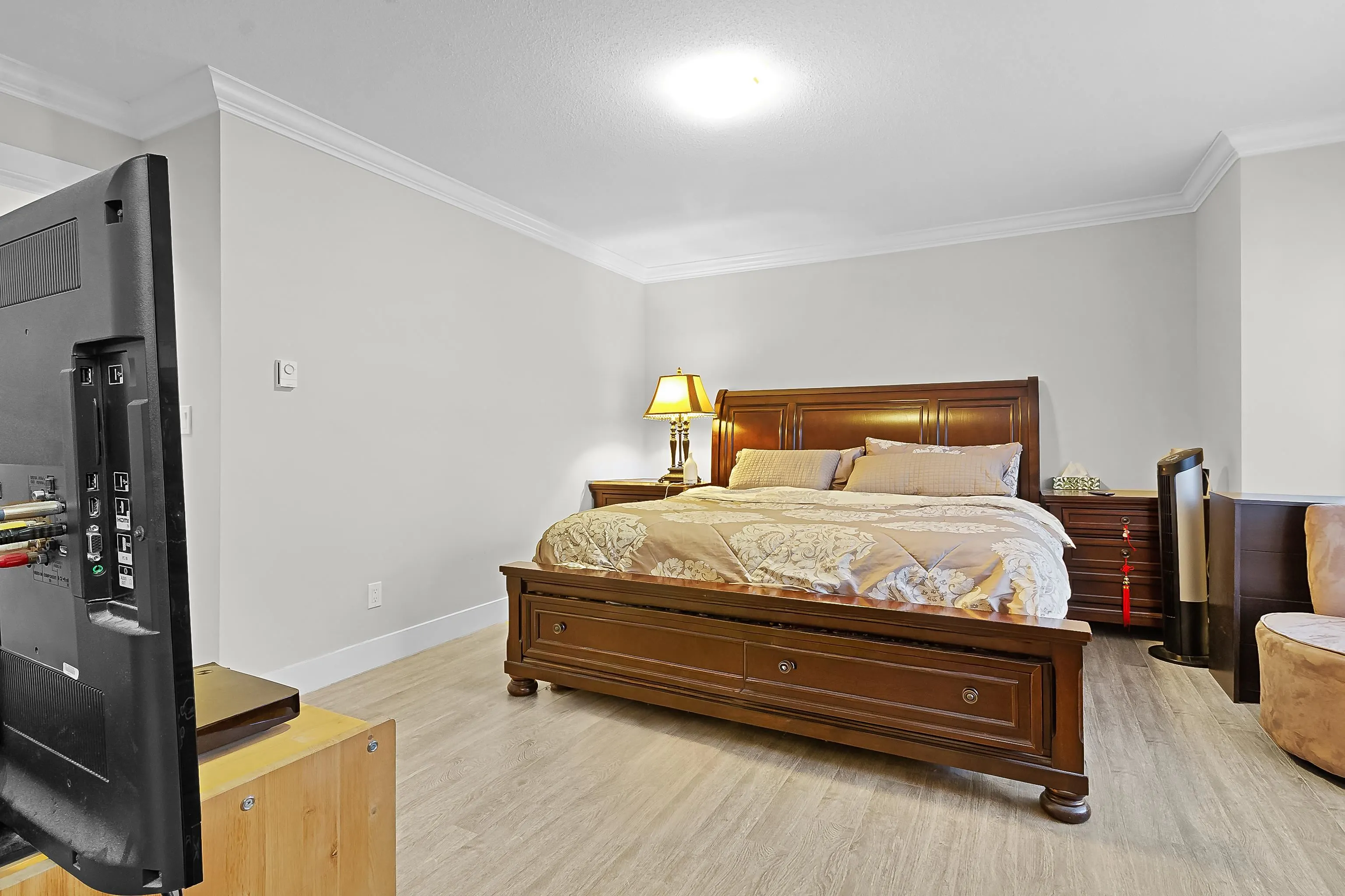 24 12092 70 Avenue