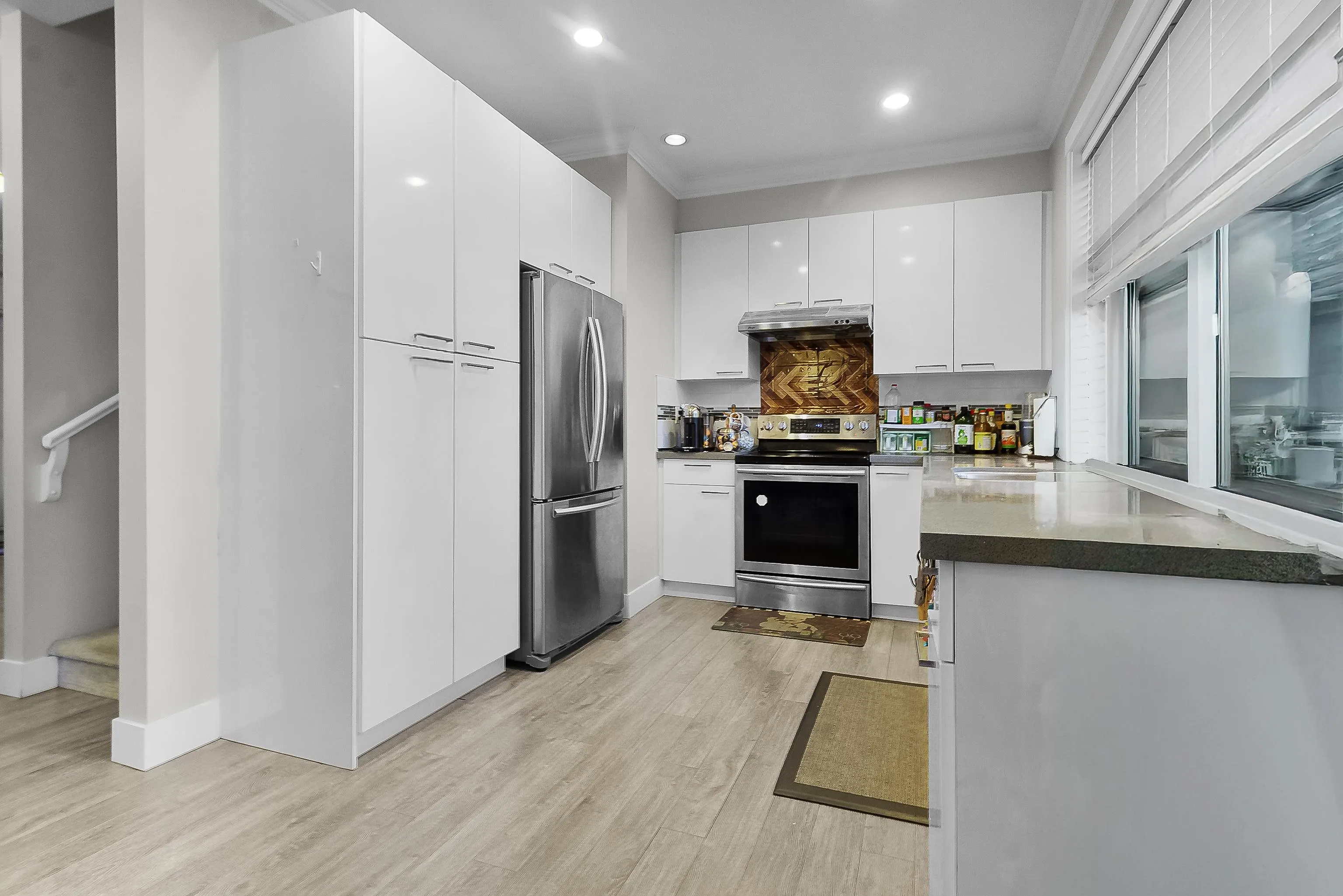24 12092 70 Avenue