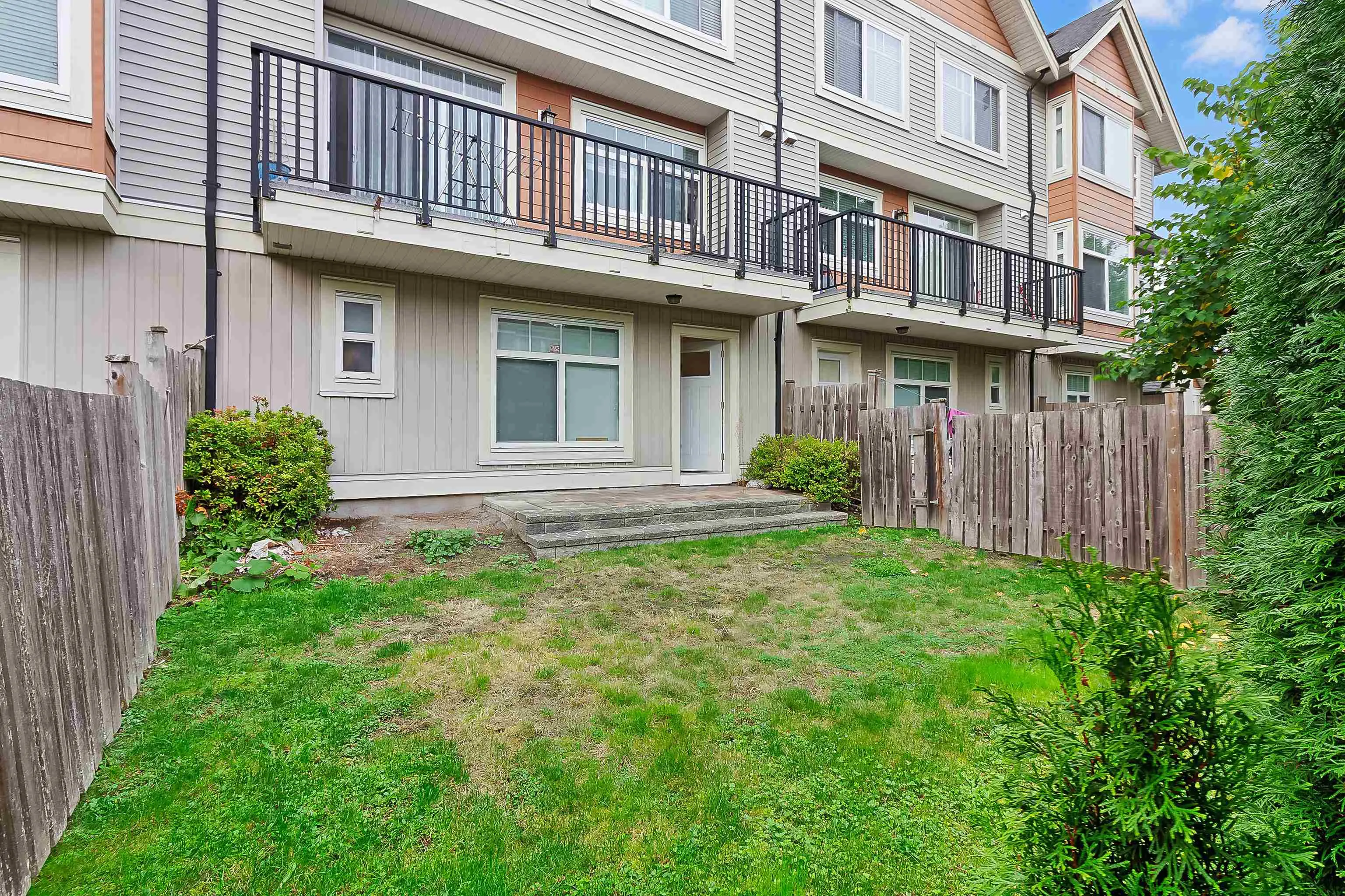 24 12092 70 Avenue