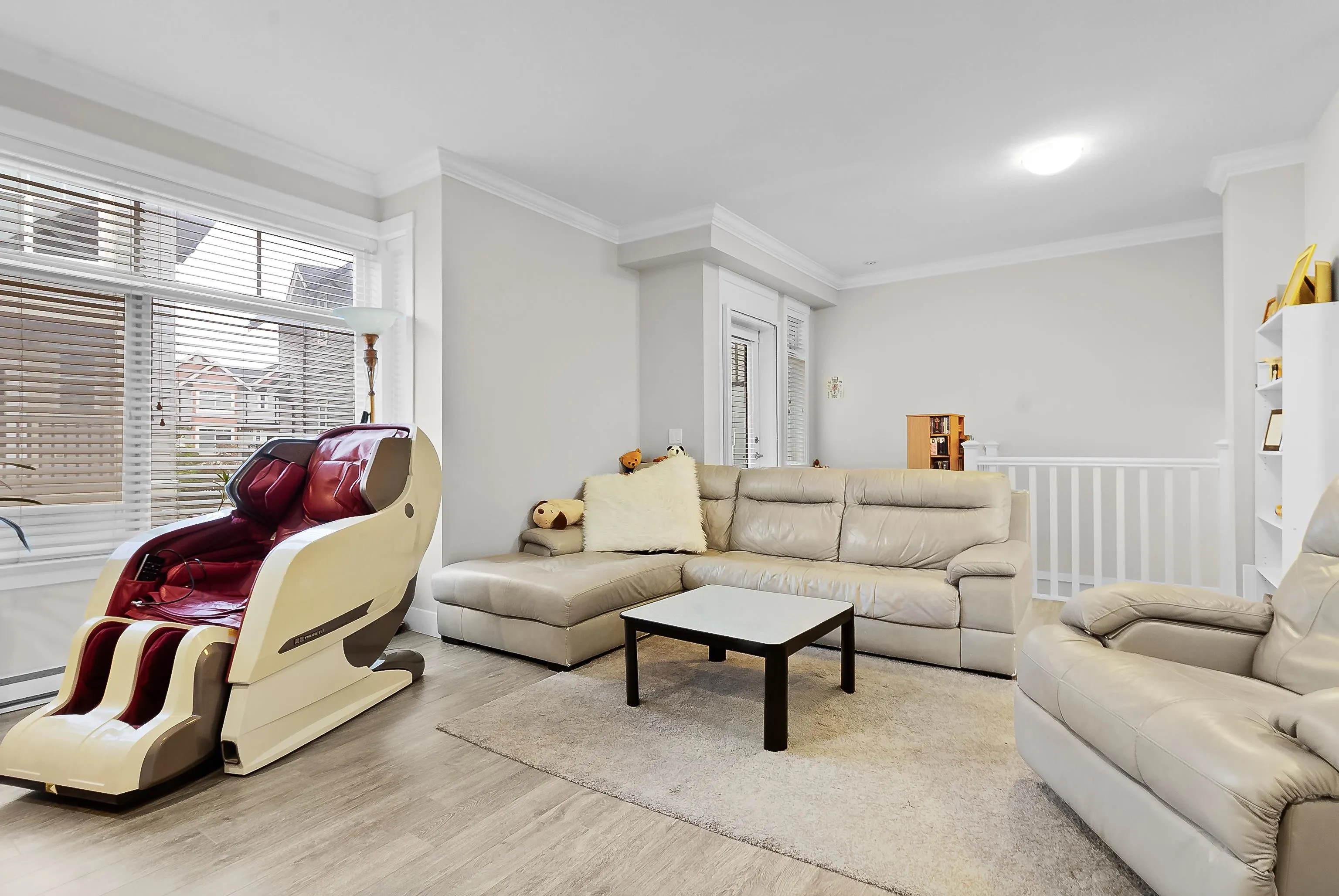 24 12092 70 Avenue