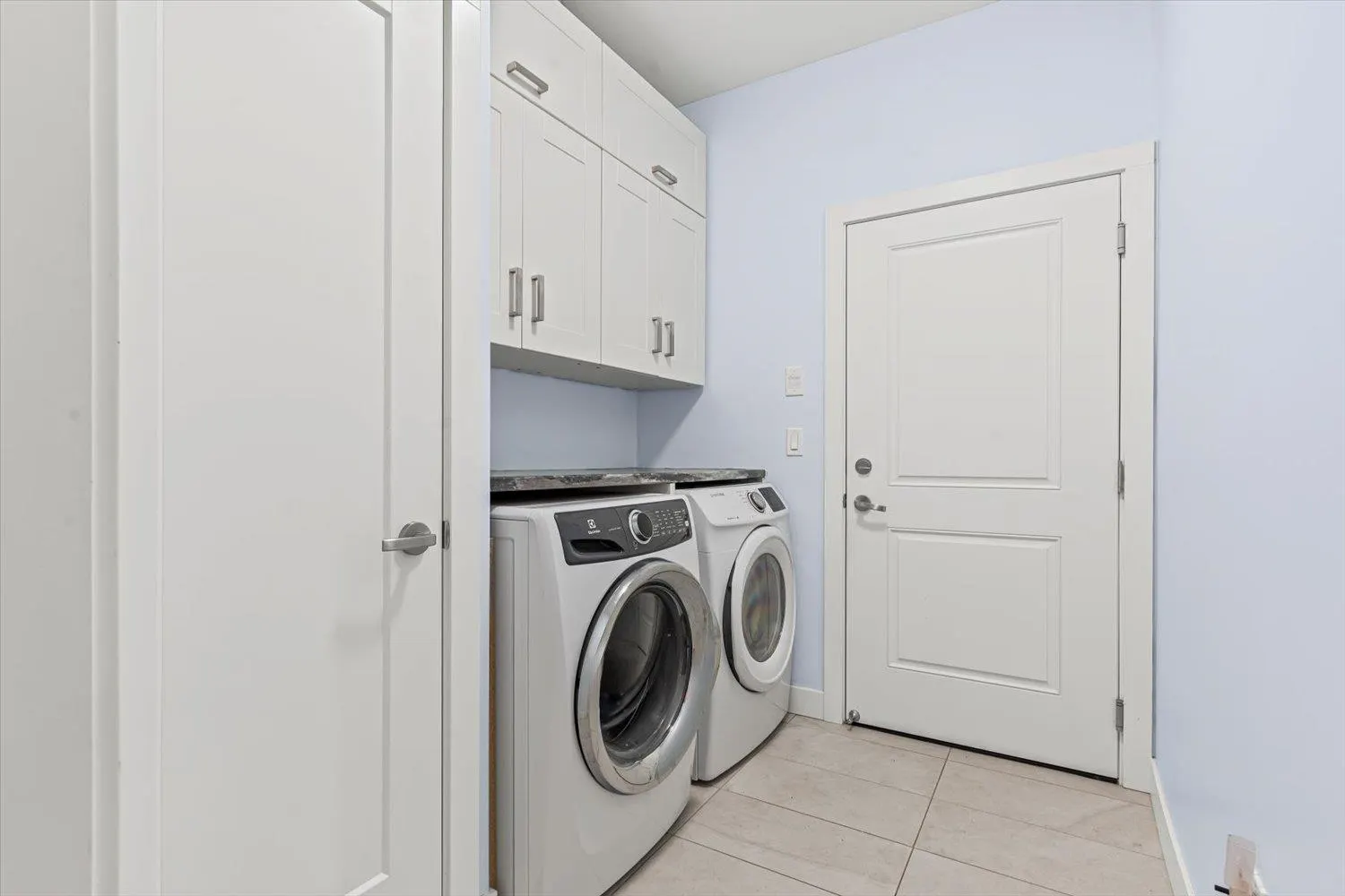 38 46110 Thomas Road