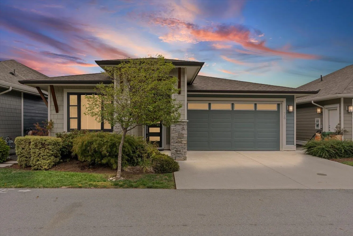 38 46110 Thomas Road