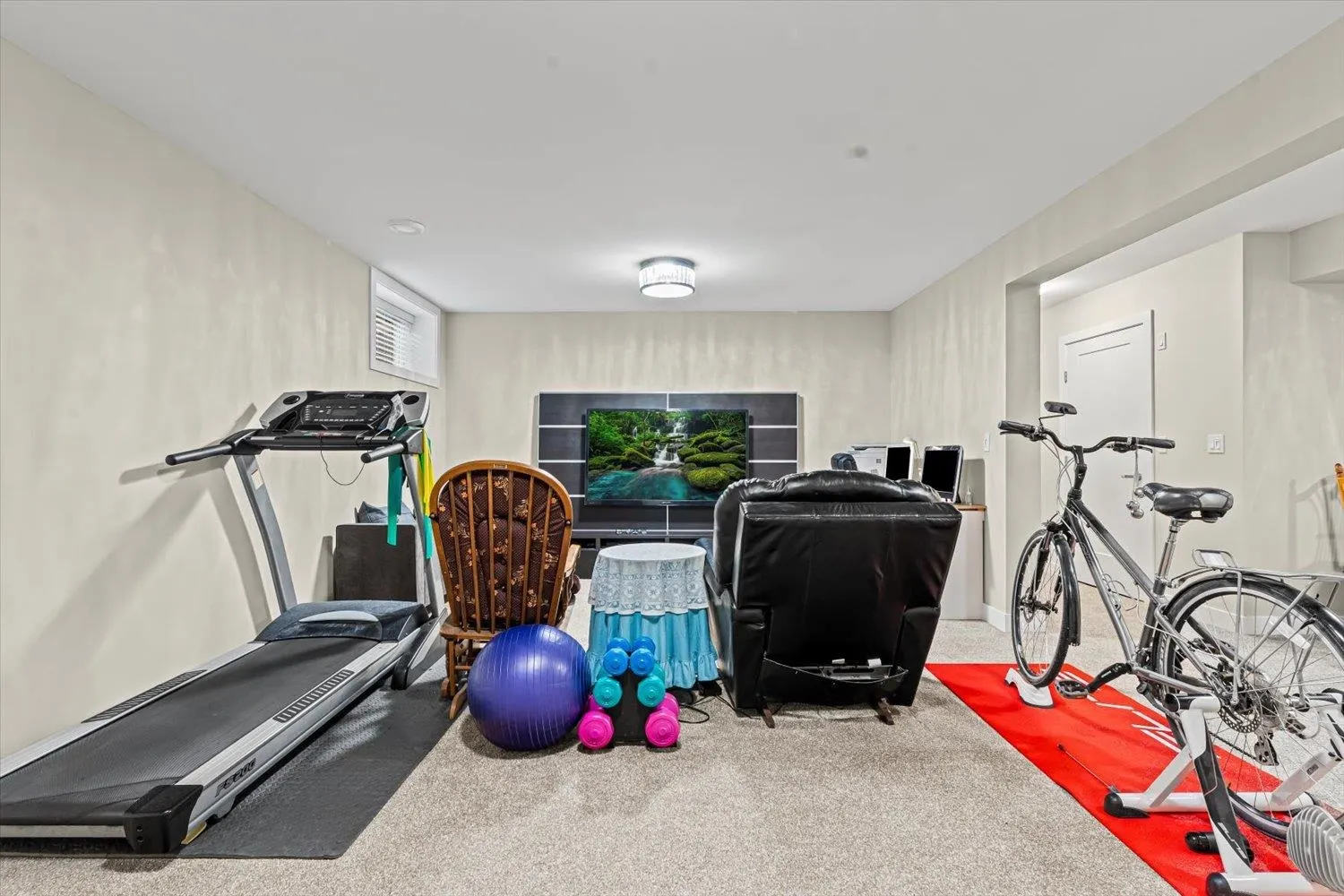 38 46110 Thomas Road