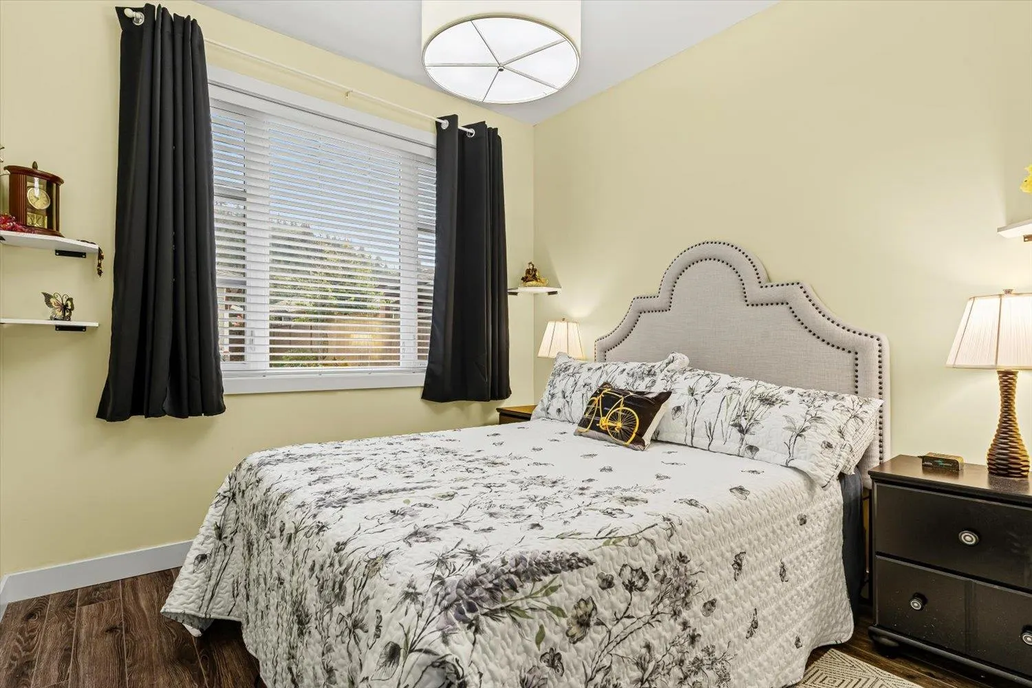 38 46110 Thomas Road