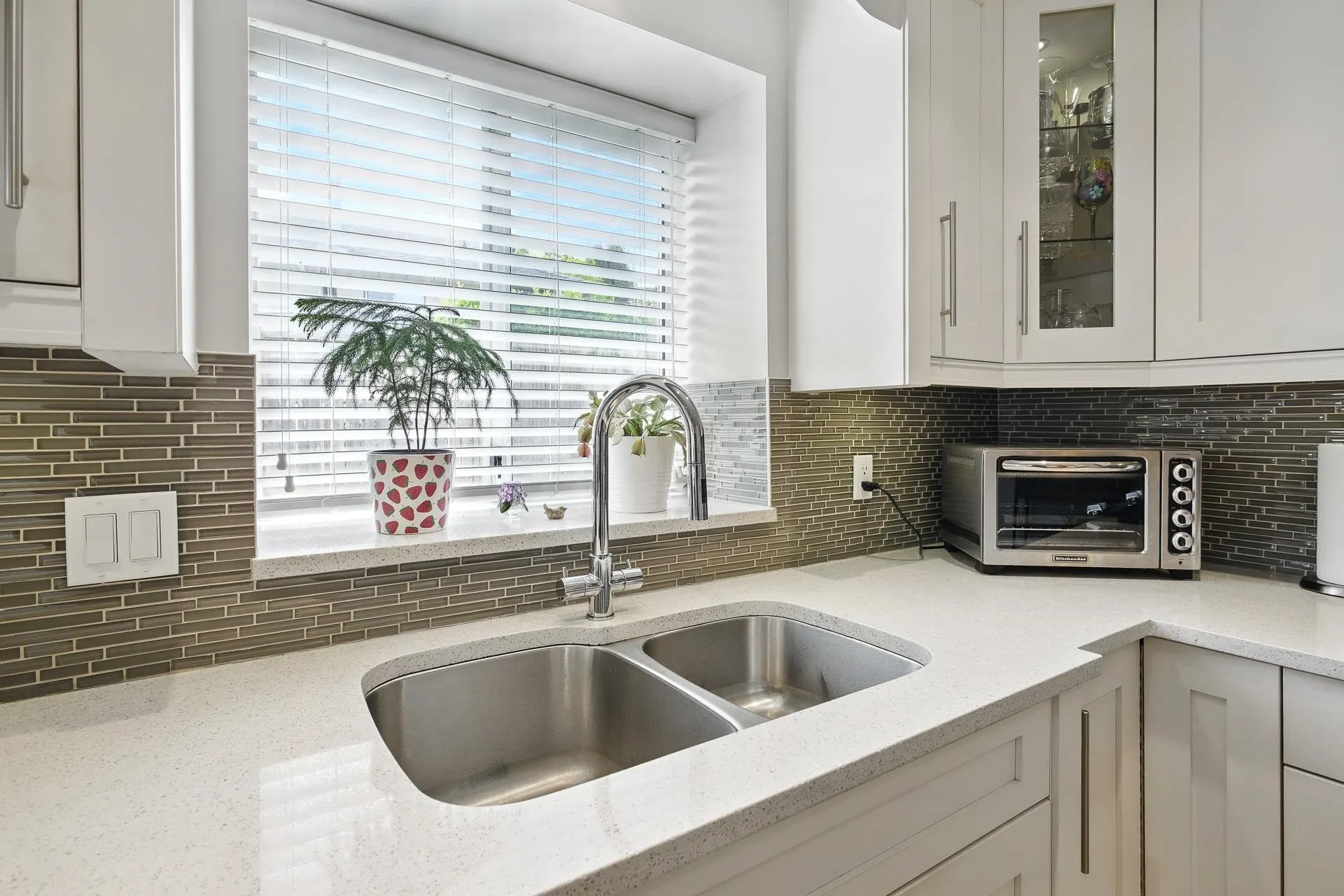 11441 Surrey Road