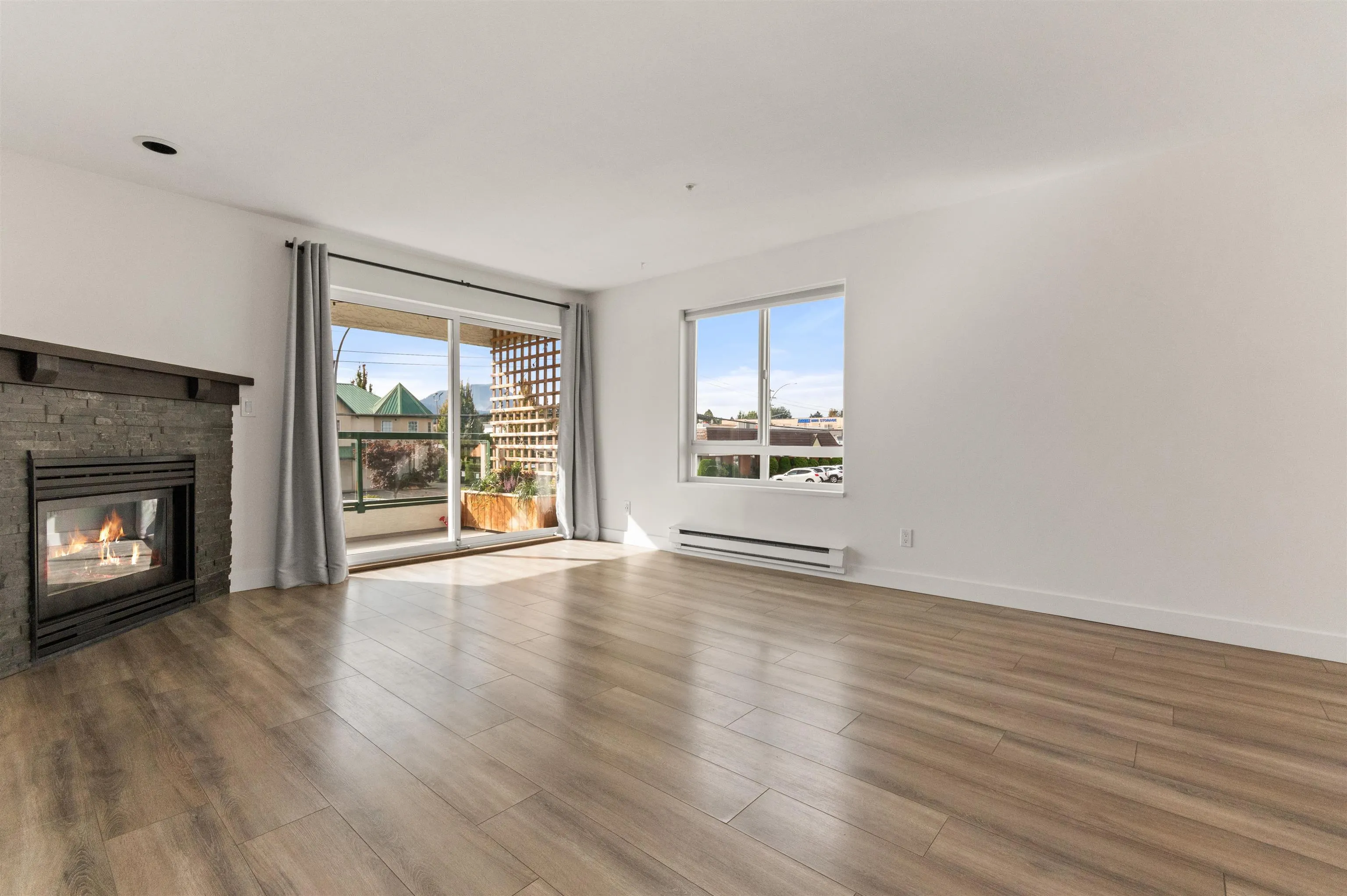 201 7415 Shaw Avenue