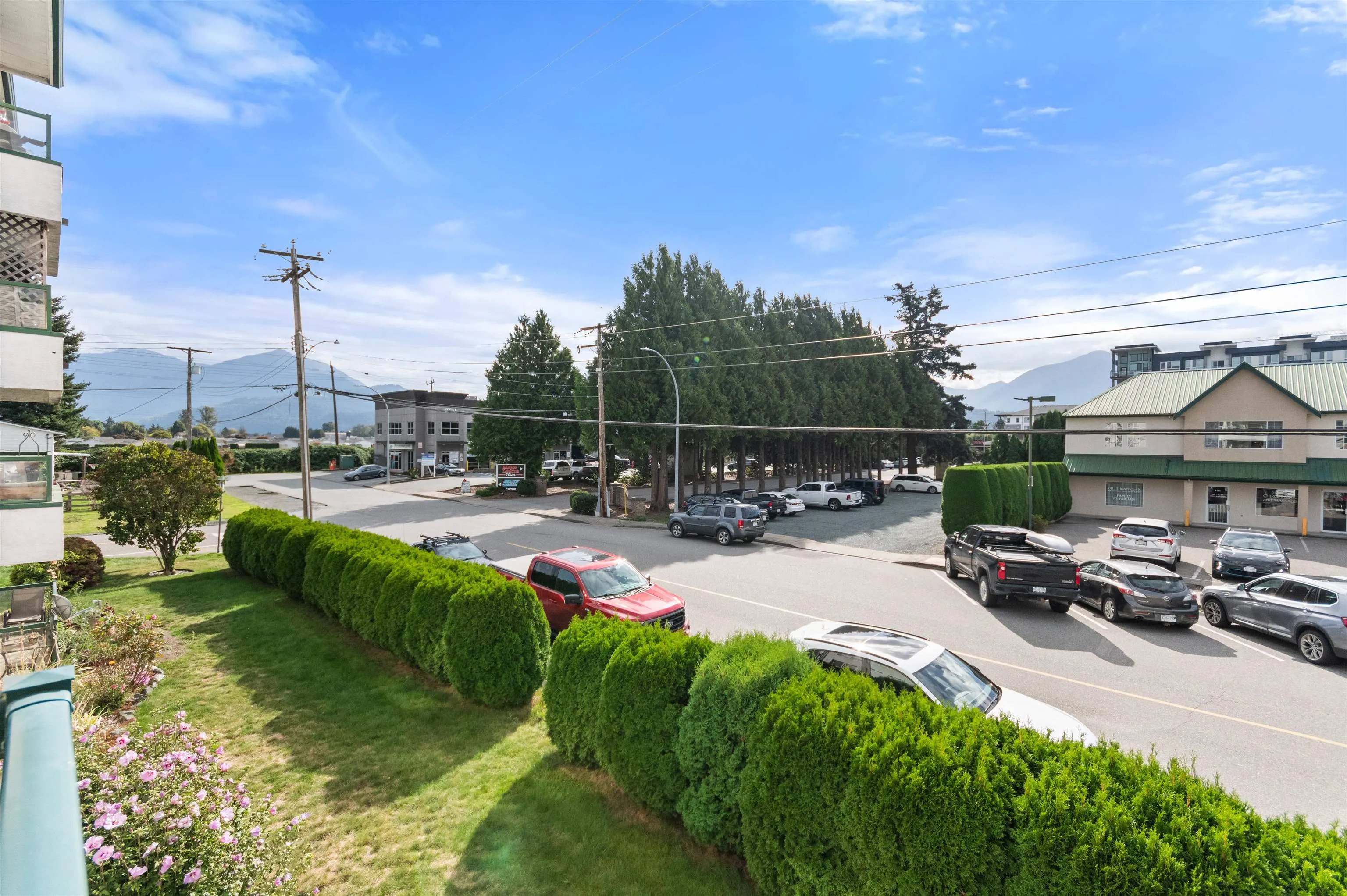 201 7415 Shaw Avenue