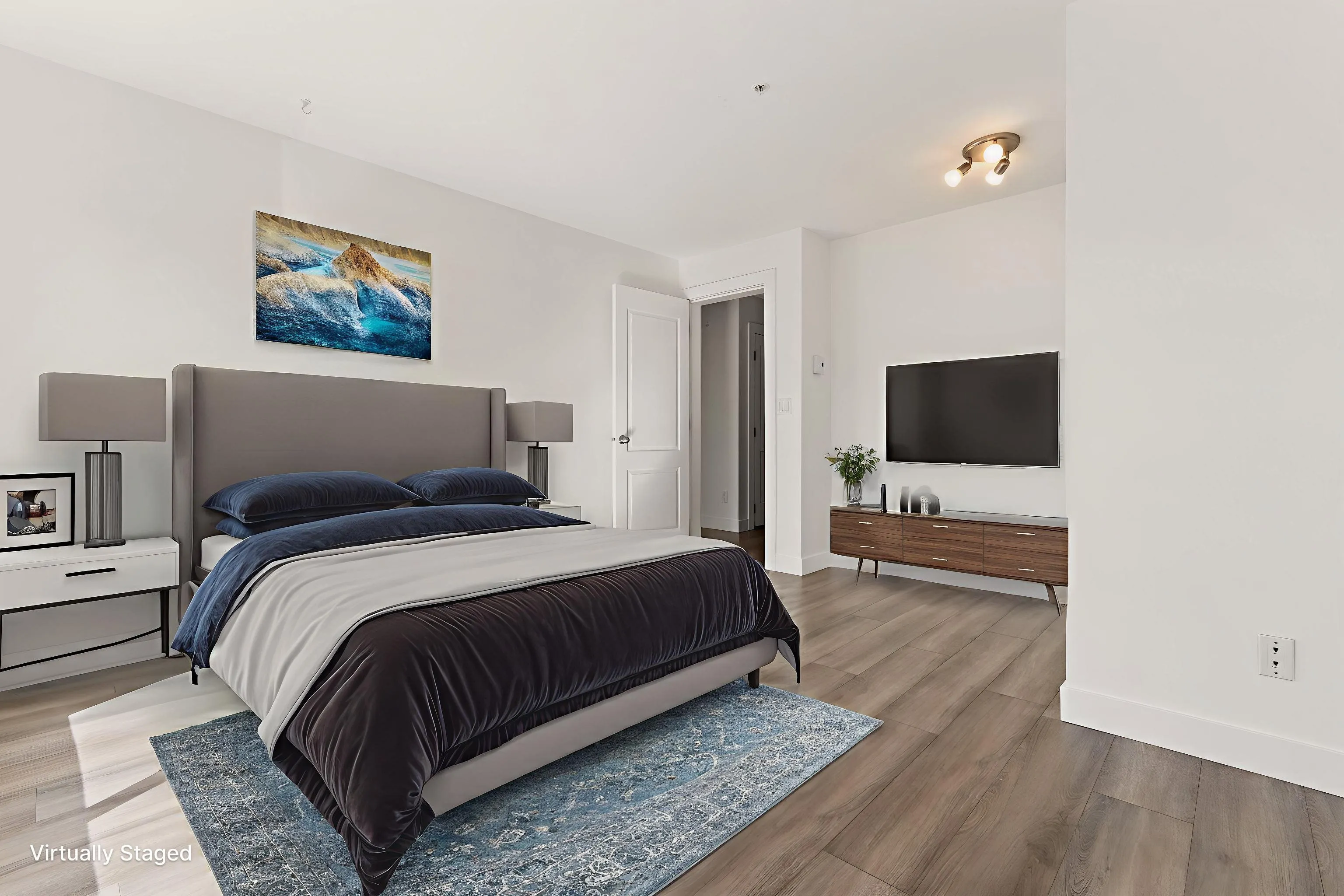 201 7415 Shaw Avenue