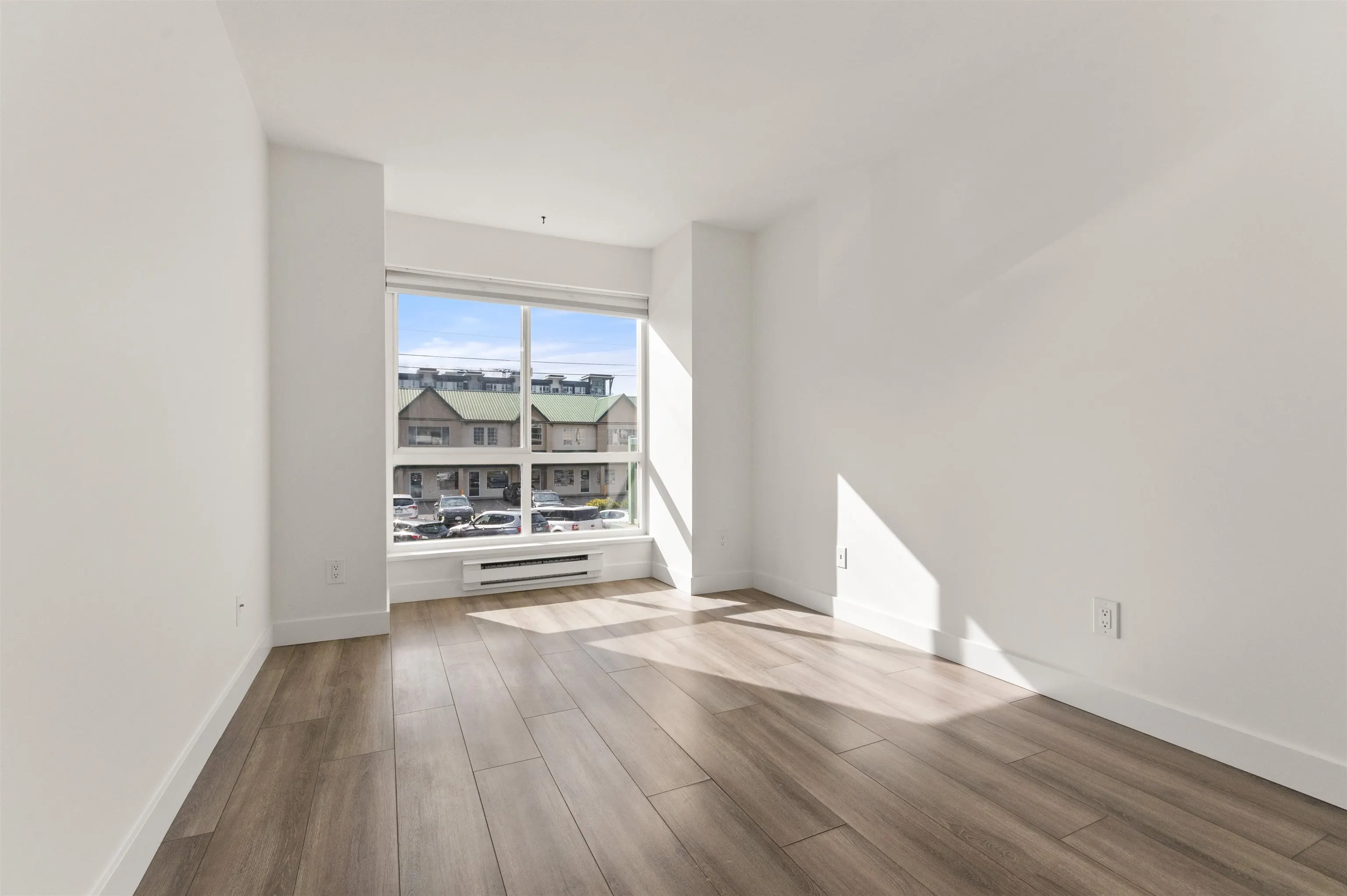 201 7415 Shaw Avenue