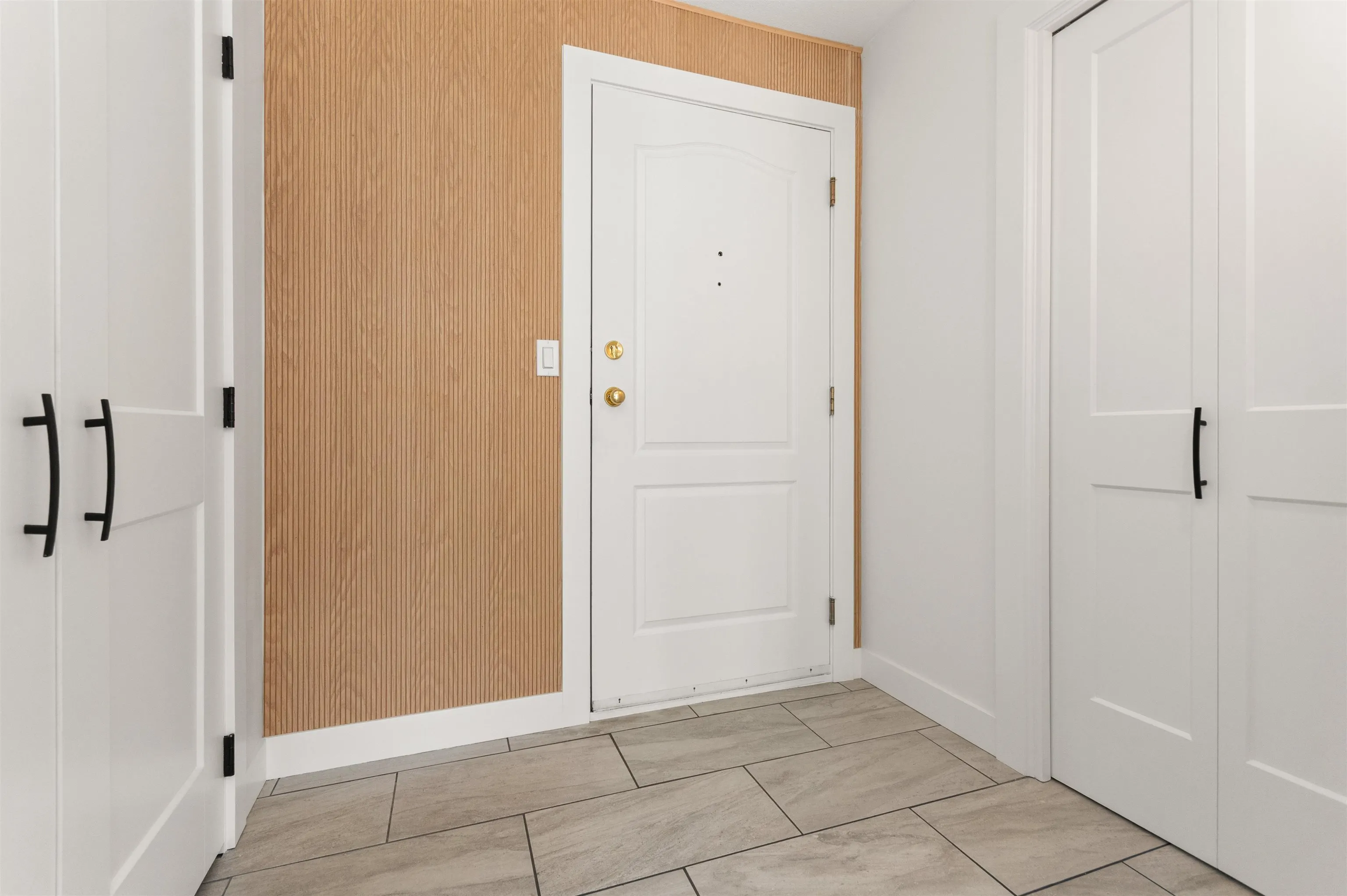 201 7415 Shaw Avenue